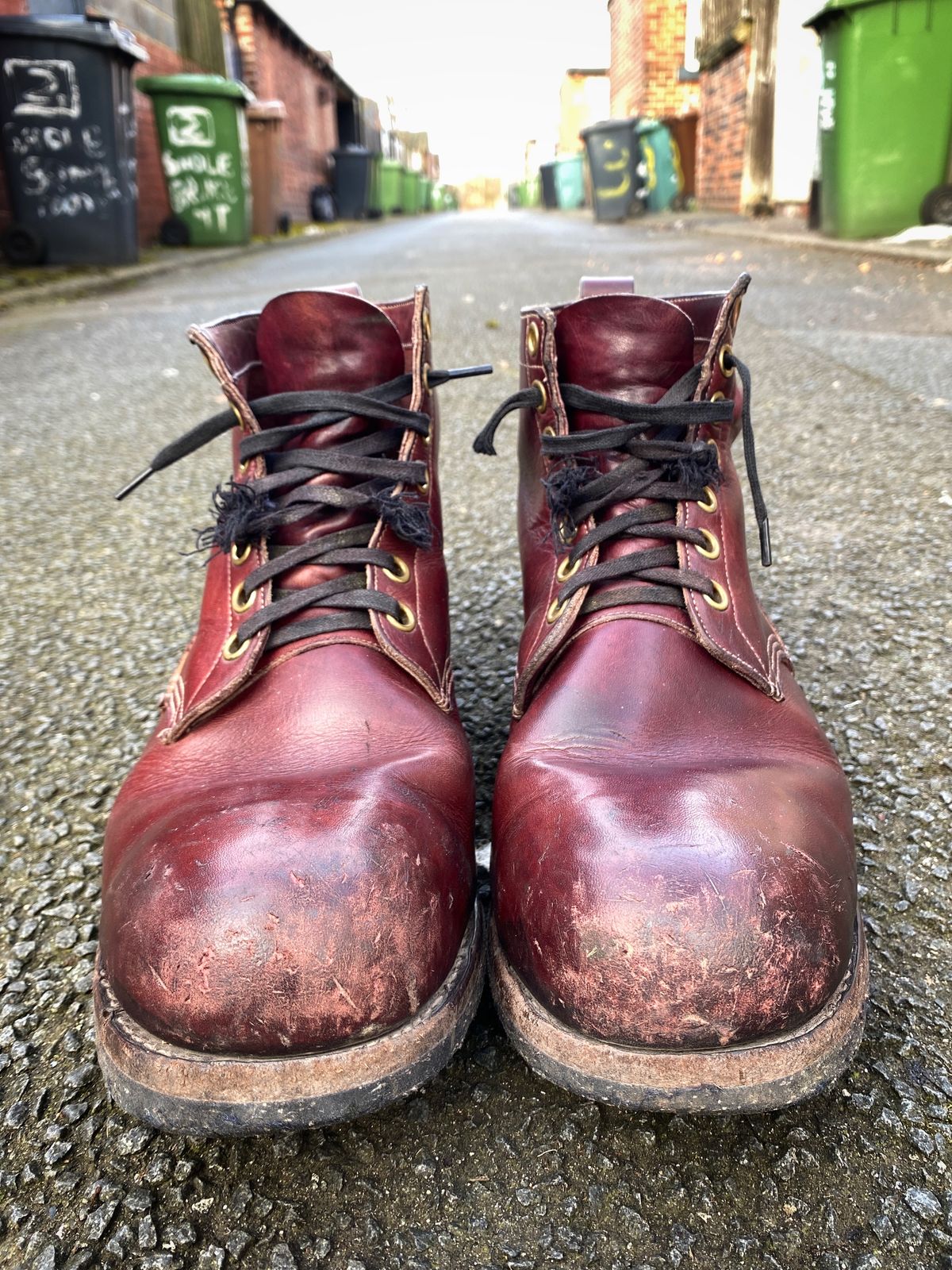 Photo by Benito on April 3, 2023 of the Dayton Boots 9496 Steel Toe in Unknown Leather.