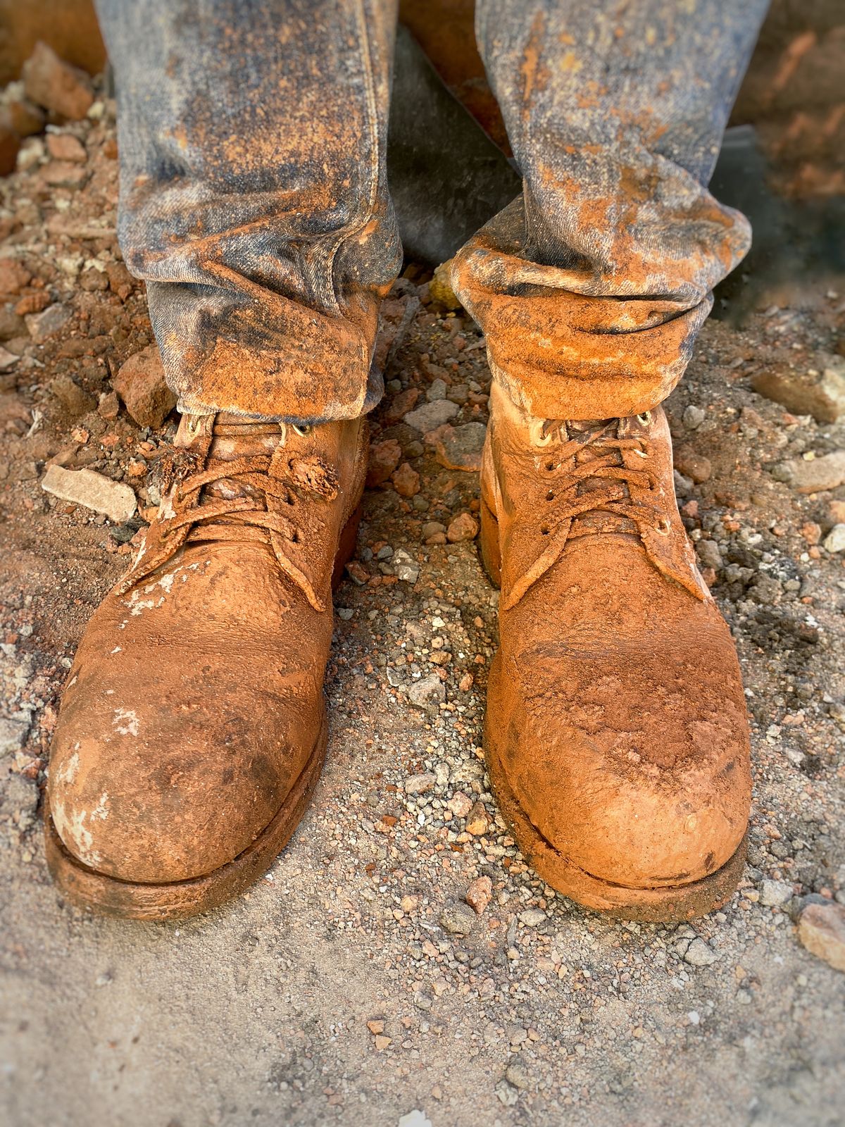 Photo by Benito on June 3, 2023 of the Dayton Boots 9496 Steel Toe in Unknown Leather.