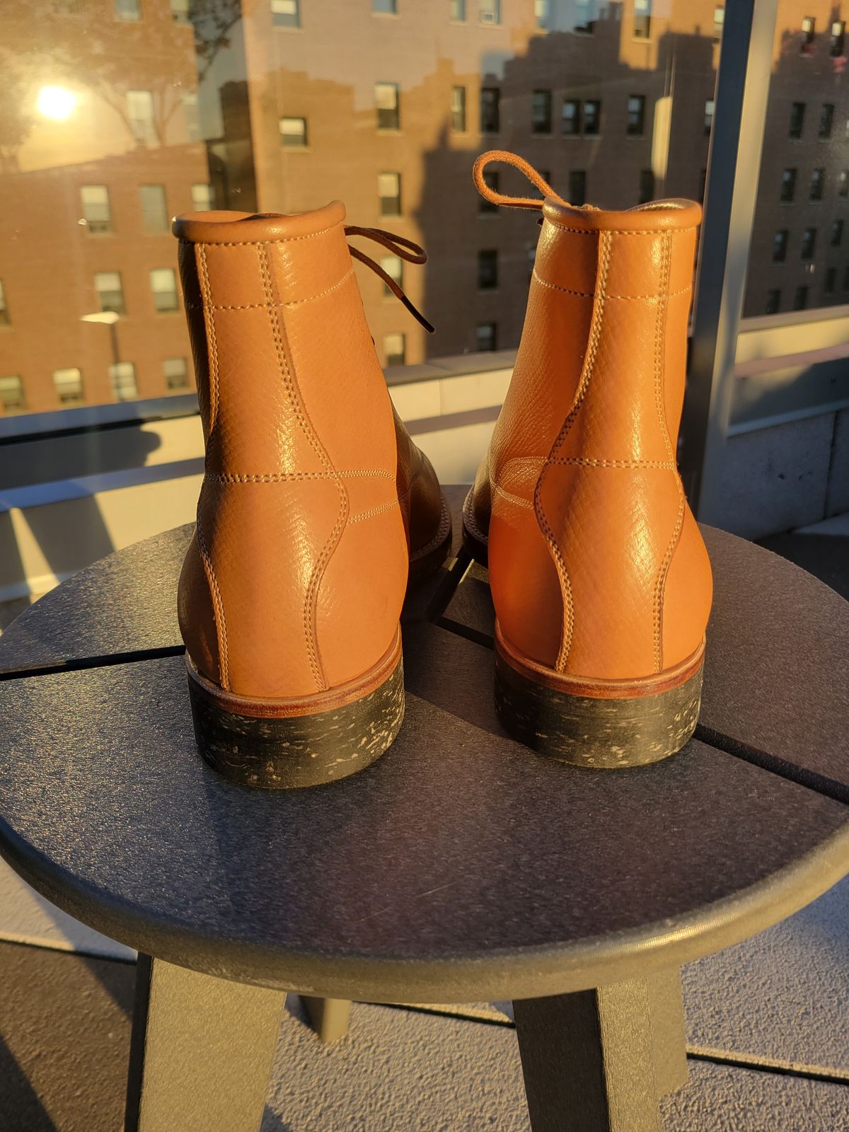Photo by sacerdos9287 on October 10, 2023 of the Onderhoud LCV02 Monkey Boot in Horween Natural Pioneer Reindeer.