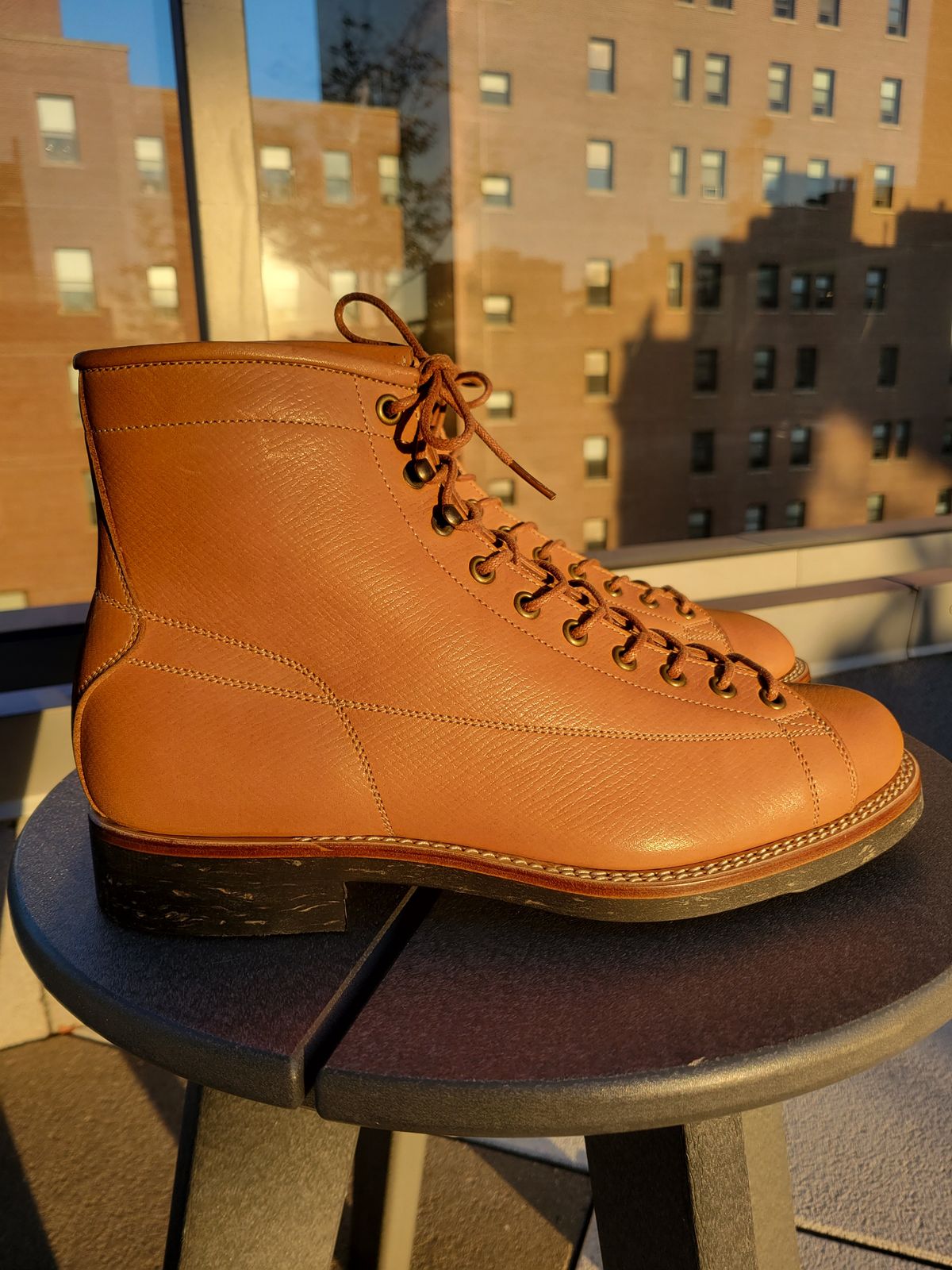 Photo by sacerdos9287 on October 10, 2023 of the Onderhoud LCV02 Monkey Boot in Horween Natural Pioneer Reindeer.