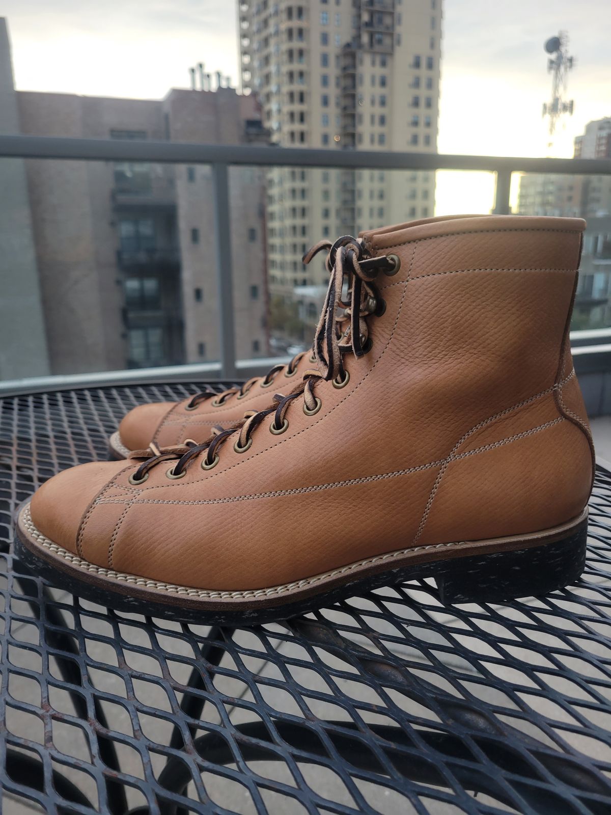 Photo by sacerdos9287 on November 6, 2023 of the Onderhoud LCV02 Monkey Boot in Horween Natural Pioneer Reindeer.