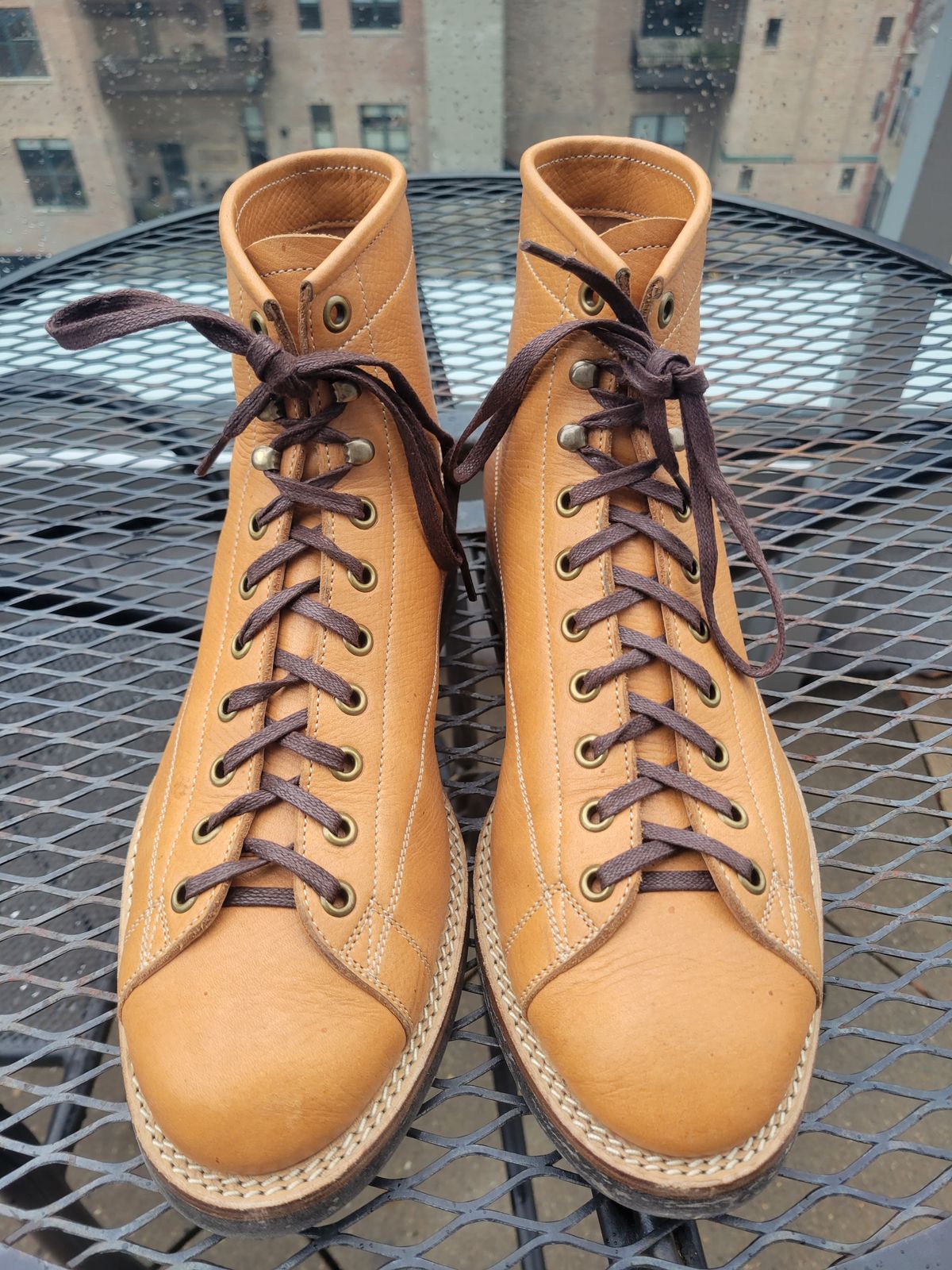 Photo by sacerdos9287 on December 6, 2023 of the Onderhoud LCV02 Monkey Boot in Horween Natural Pioneer Reindeer.