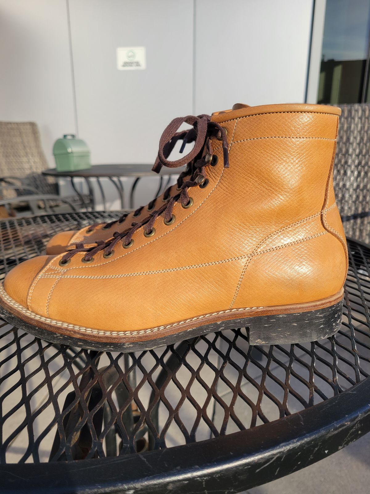 Photo by sacerdos9287 on January 6, 2024 of the Onderhoud LCV02 Monkey Boot in Horween Natural Pioneer Reindeer.