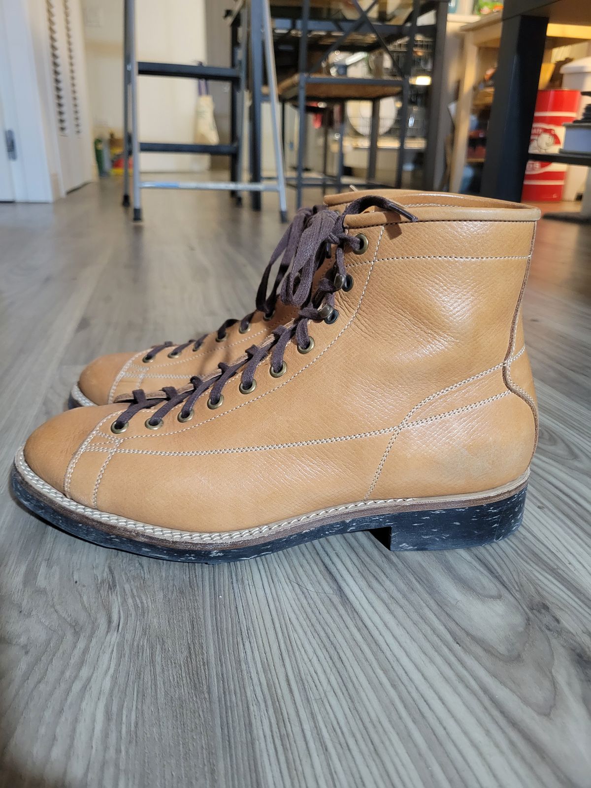 Photo by sacerdos9287 on February 6, 2024 of the Onderhoud LCV02 Monkey Boot in Horween Natural Pioneer Reindeer.