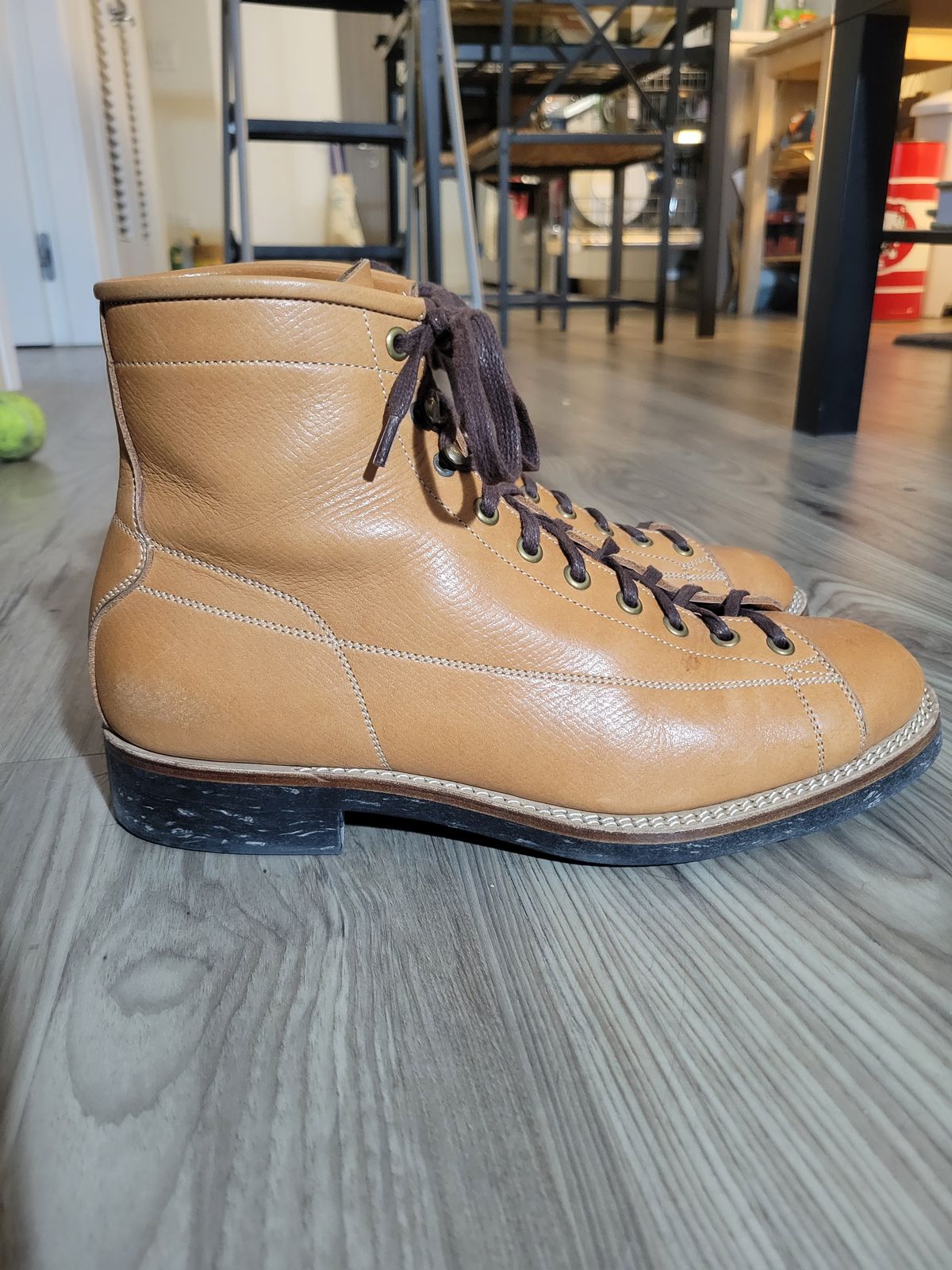 Photo by sacerdos9287 on February 6, 2024 of the Onderhoud LCV02 Monkey Boot in Horween Natural Pioneer Reindeer.