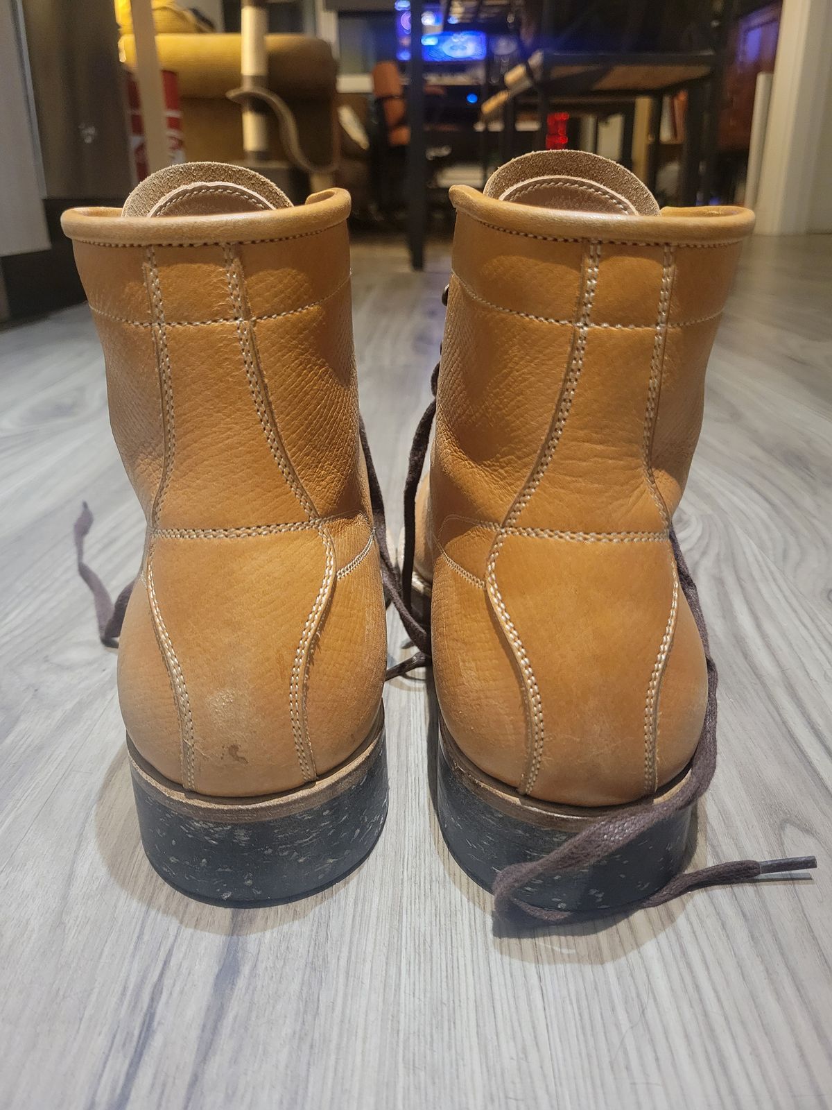 Photo by sacerdos9287 on March 6, 2024 of the Onderhoud LCV02 Monkey Boot in Horween Natural Pioneer Reindeer.