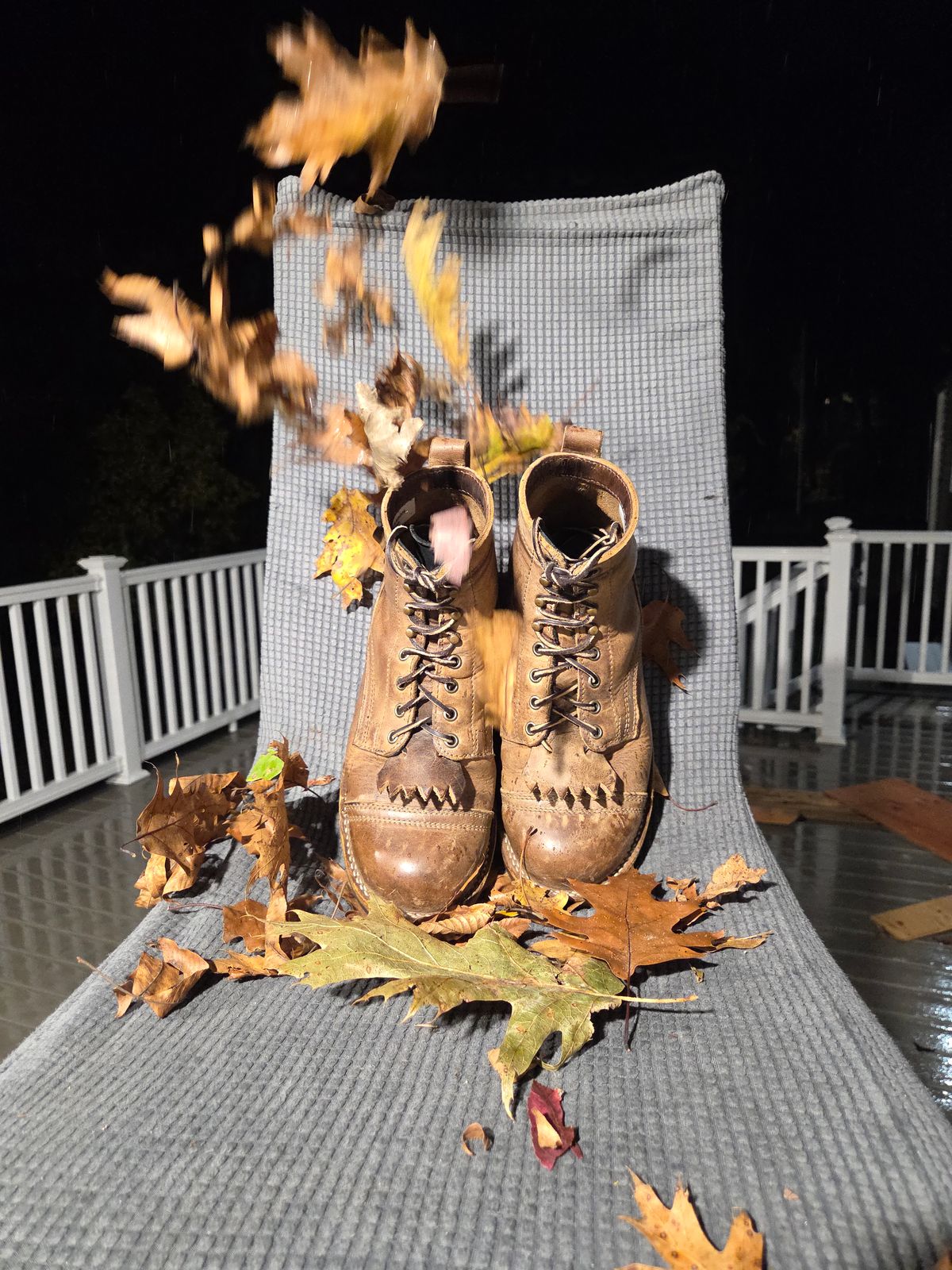 Photo by cherninhvac7997 on November 6, 2025 of the Drew's Boots 6-Inch Contractor in Rowdy Smooth.