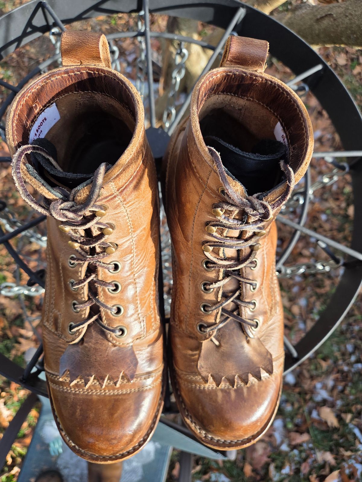 Photo by cherninhvac7997 on December 5, 2025 of the Drew's Boots 6-Inch Contractor in Rowdy Smooth.