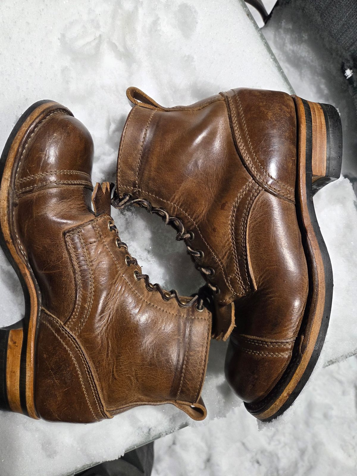 Photo by cherninhvac7997 on January 6, 2026 of the Drew's Boots 6-Inch Contractor in Rowdy Smooth.