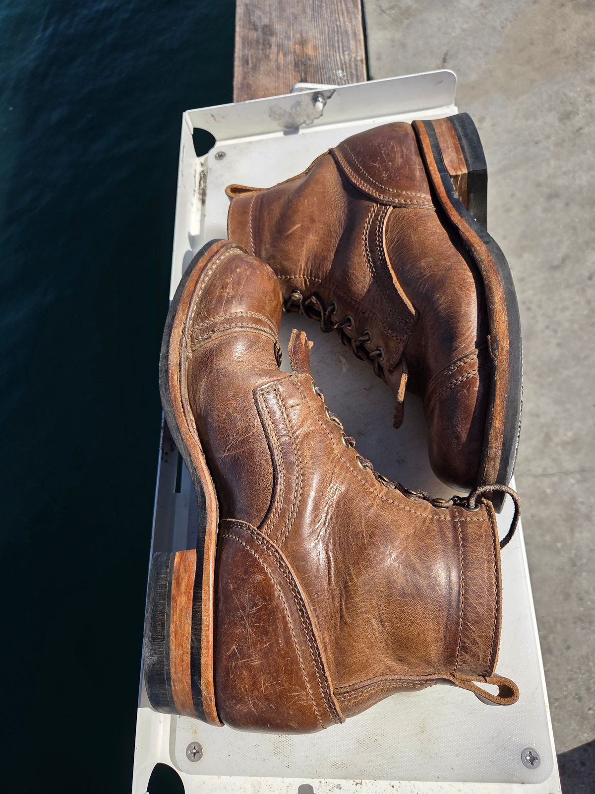 Photo by cherninhvac7997 on February 1, 2026 of the Drew's Boots 6-Inch Contractor in Rowdy Smooth.