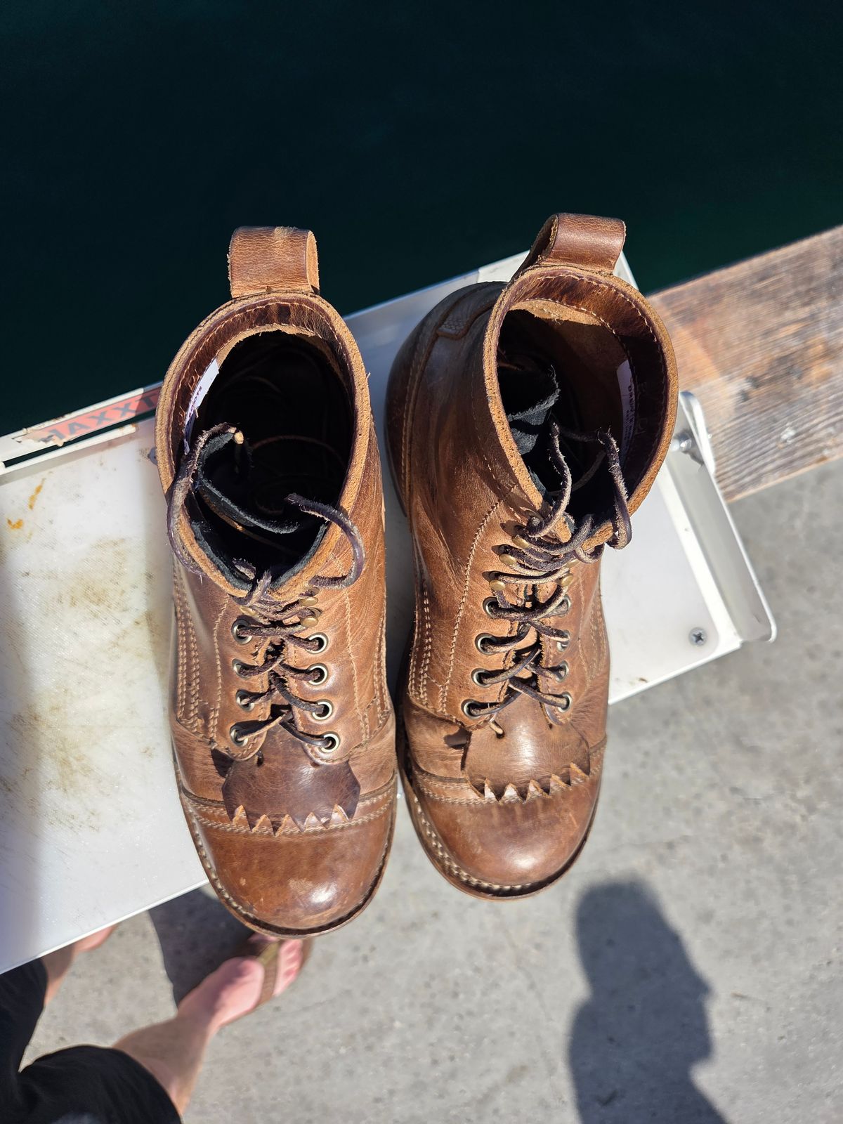 Photo by cherninhvac7997 on February 1, 2026 of the Drew's Boots 6-Inch Contractor in Rowdy Smooth.