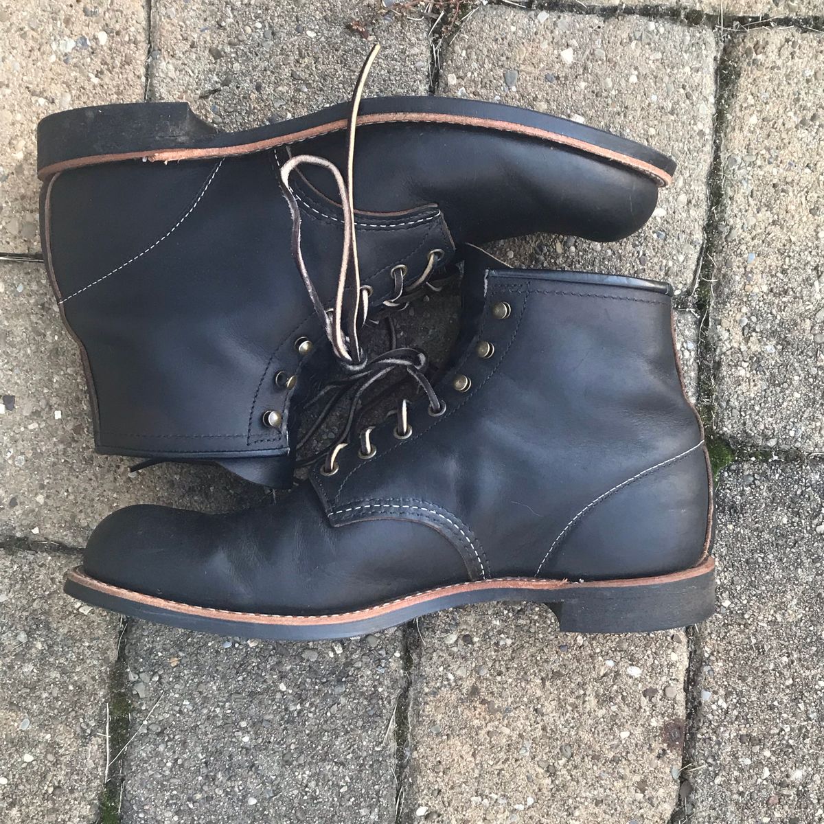 Photo by ifthebootfits on November 4, 2022 of the Red Wing Blacksmith in S.B. Foot Black Prairie.