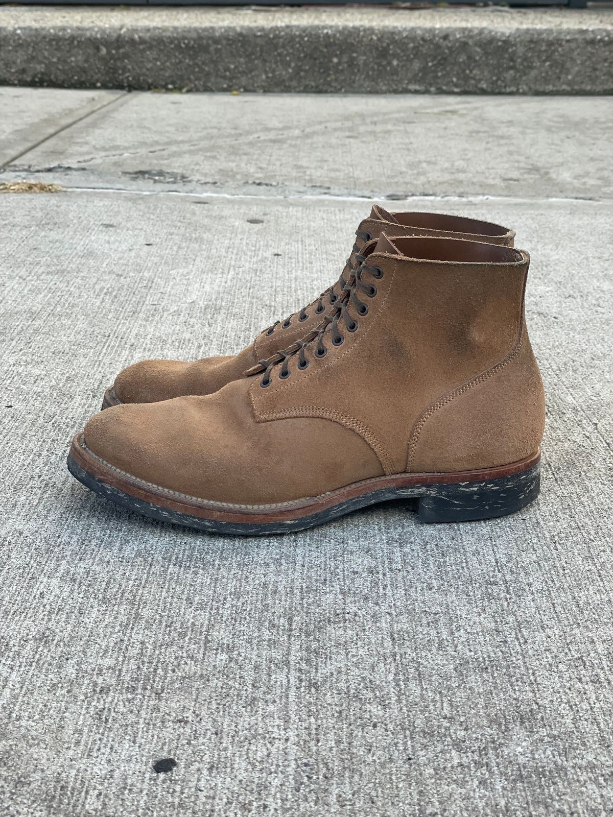 Photo by RemyTwotimes on December 5, 2024 of the Viberg N1 Boot in Horween Marine Field Roughout.