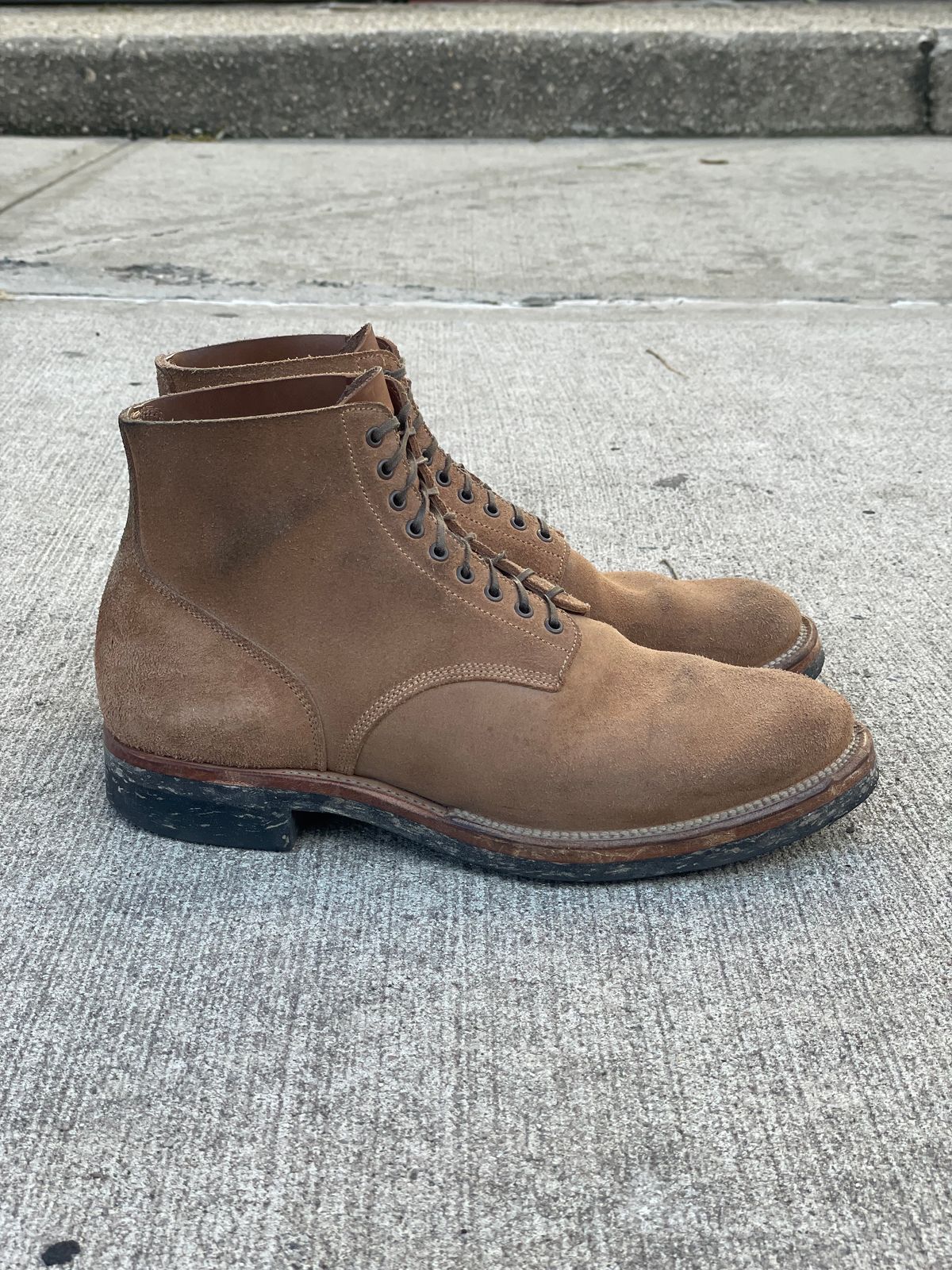 Photo by RemyTwotimes on December 5, 2024 of the Viberg N1 Boot in Horween Marine Field Roughout.