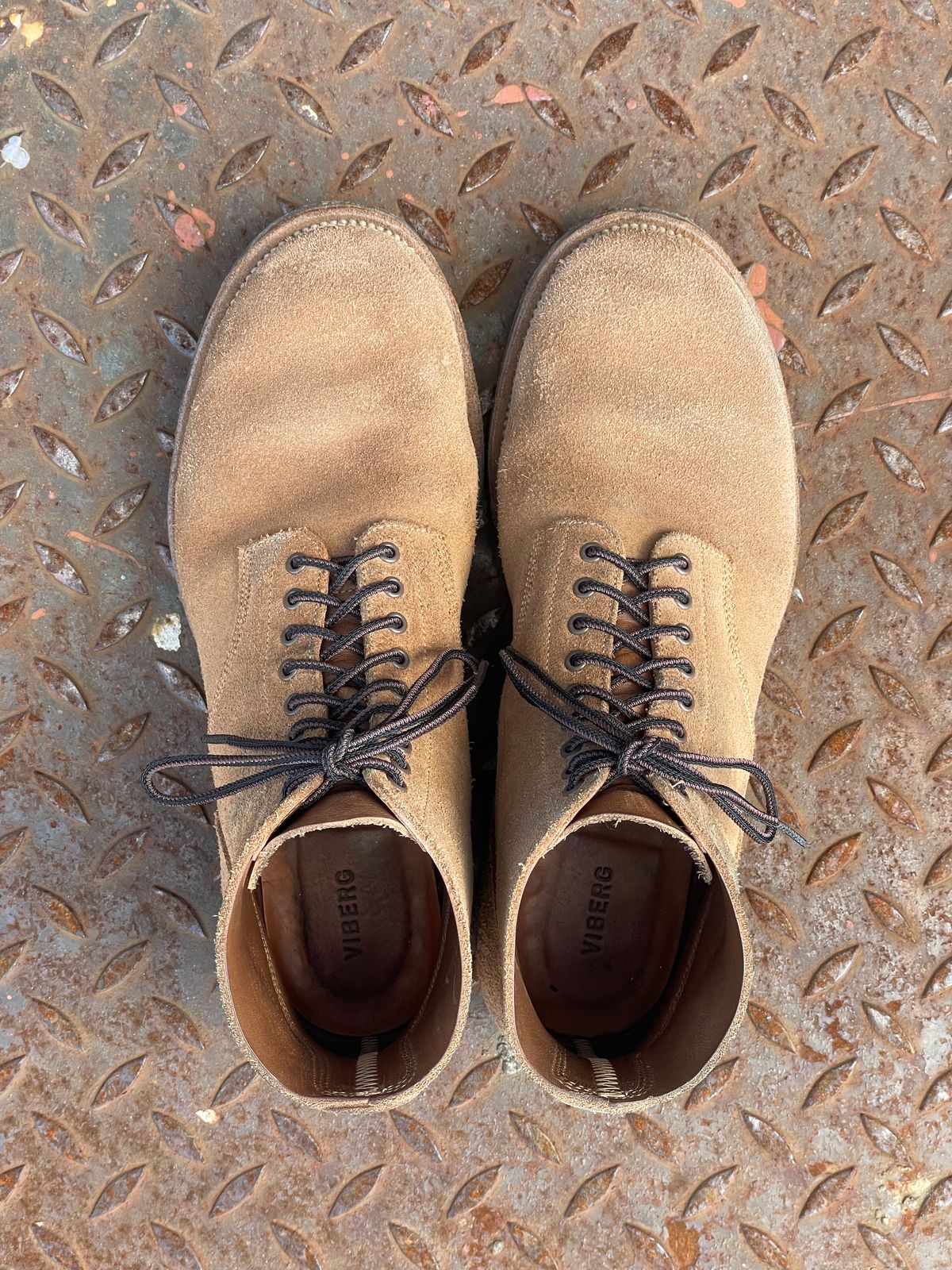 Photo by RemyTwotimes on February 4, 2025 of the Viberg N1 Boot in Horween Marine Field Roughout.