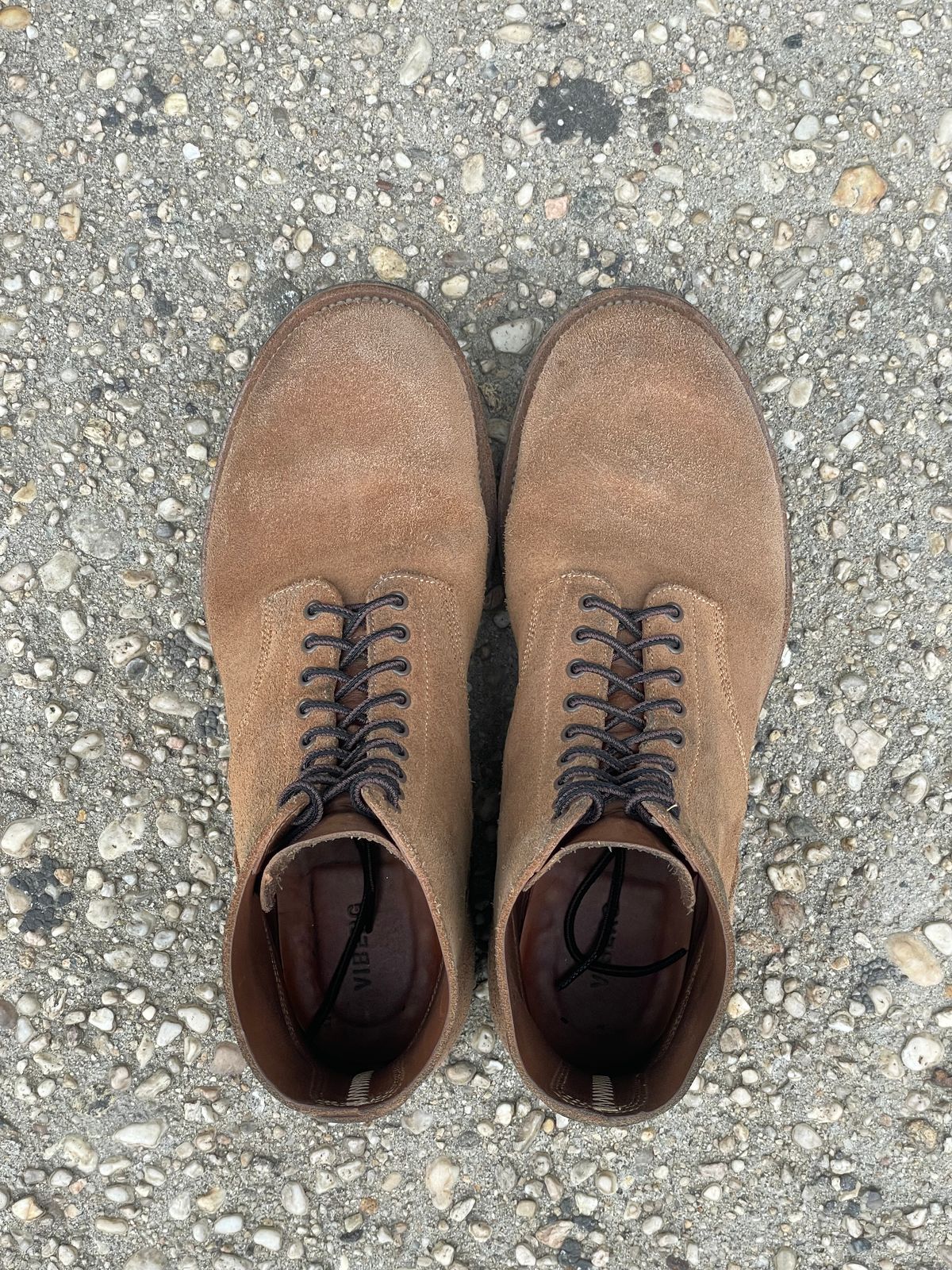 Photo by RemyTwotimes on March 5, 2025 of the Viberg N1 Boot in Horween Marine Field Roughout.