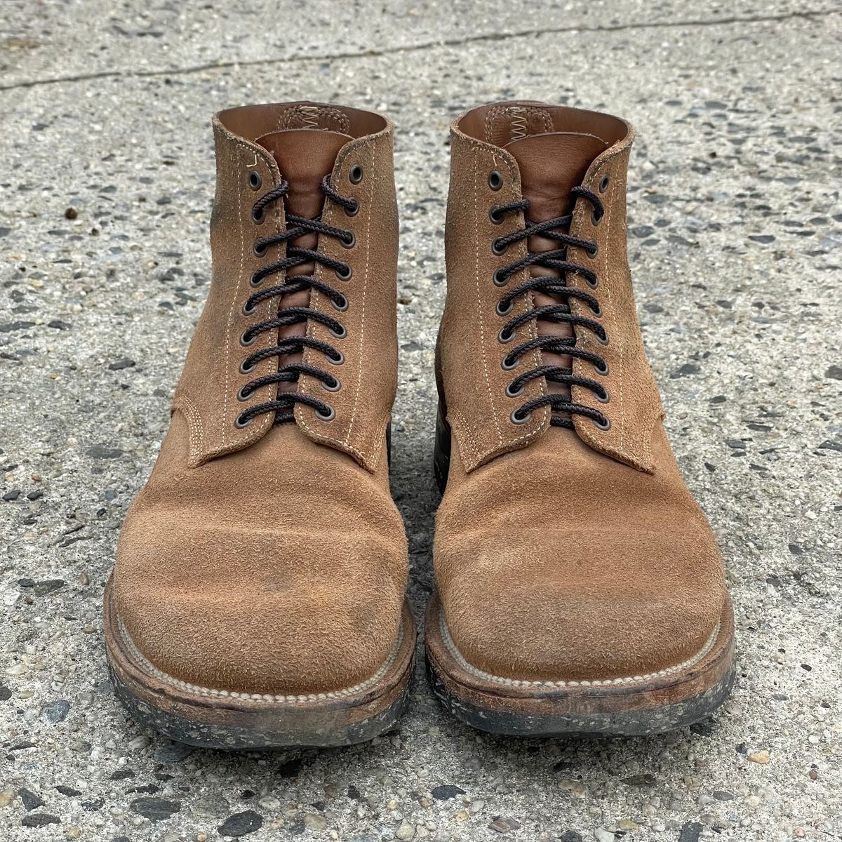 Photo by RemyTwotimes on March 31, 2025 of the Viberg N1 Boot in Horween Marine Field Roughout.