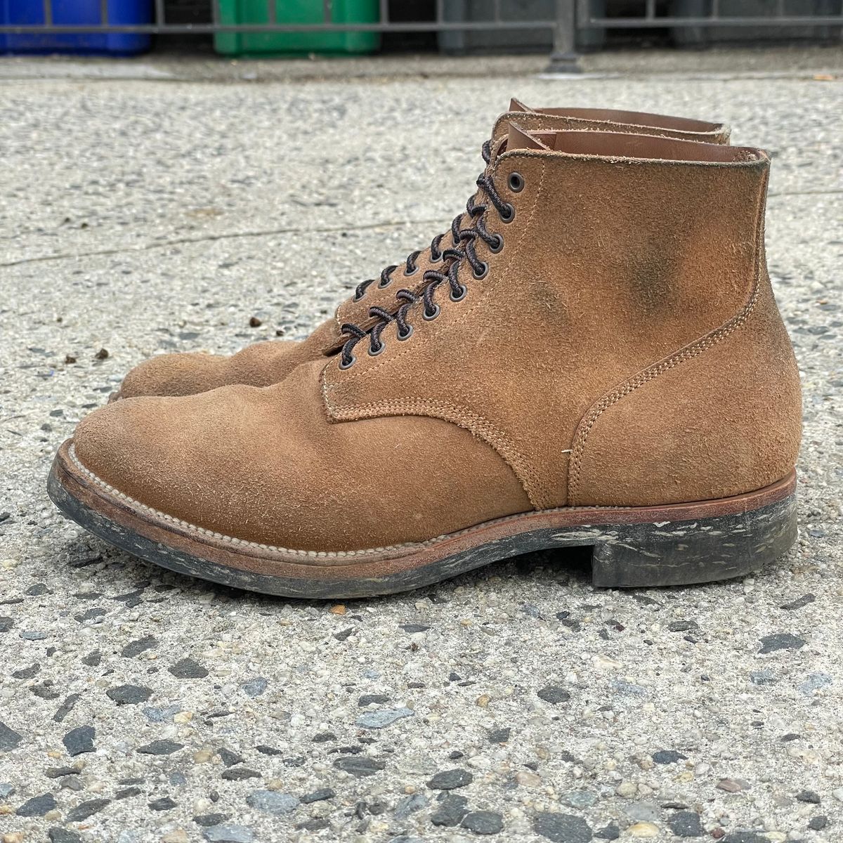 Photo by RemyTwotimes on March 31, 2025 of the Viberg N1 Boot in Horween Marine Field Roughout.