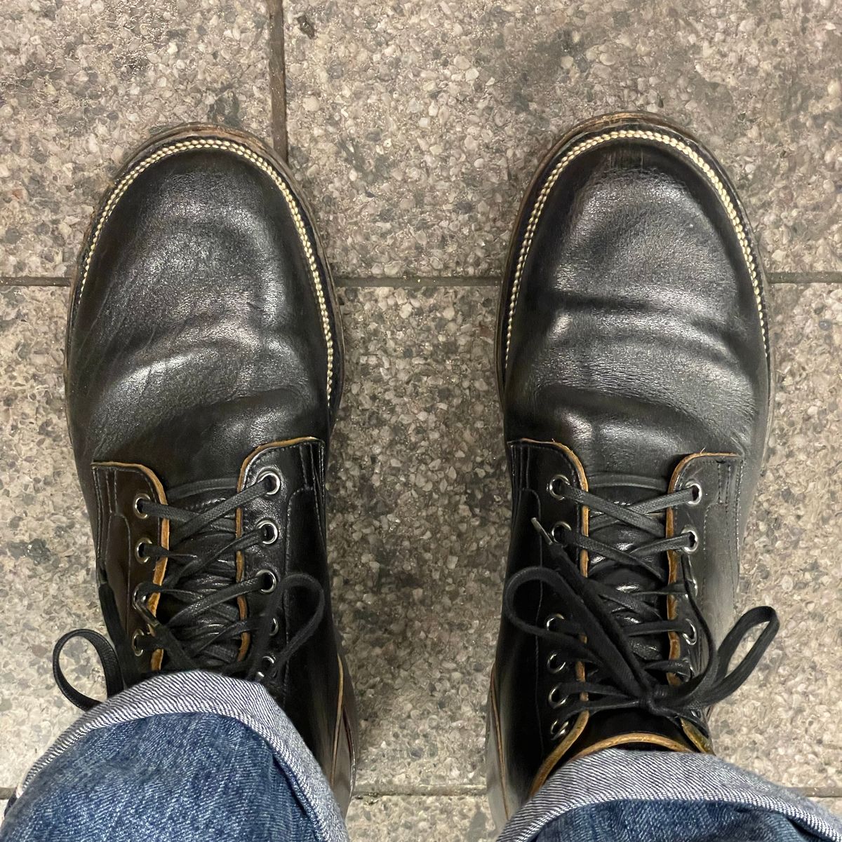 Photo by RemyTwotimes on August 26, 2024 of the Viberg Service Boot in Shinki Black Oiled Horsebutt.