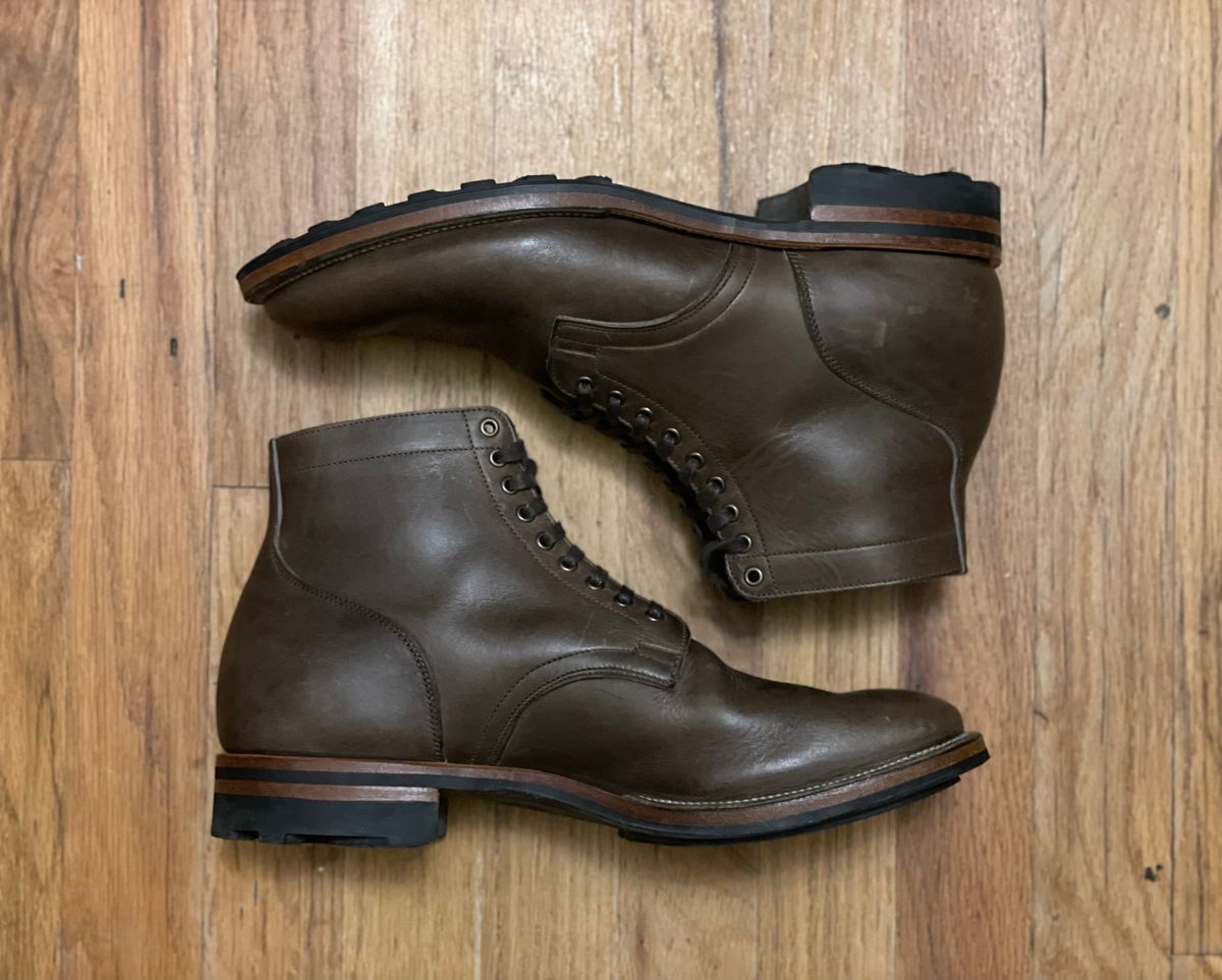 Photo by RemyTwotimes on November 20, 2024 of the Viberg Service Boot in C.F. Stead Classic Grey Oiled Culatta.