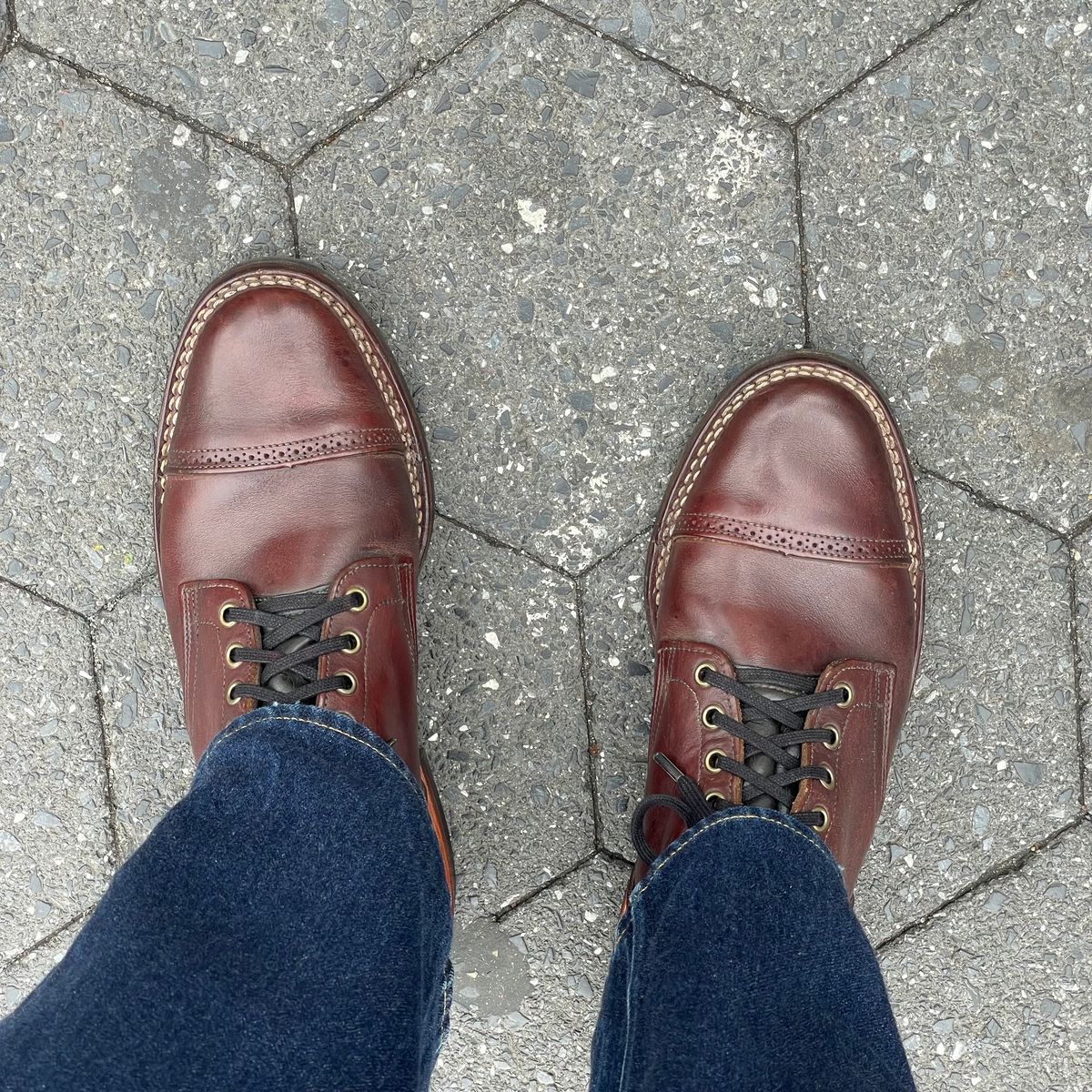 Photo by RemyTwotimes on May 23, 2025 of the Viberg Service Boot BCT in Horween Color 8 Chromexcel.