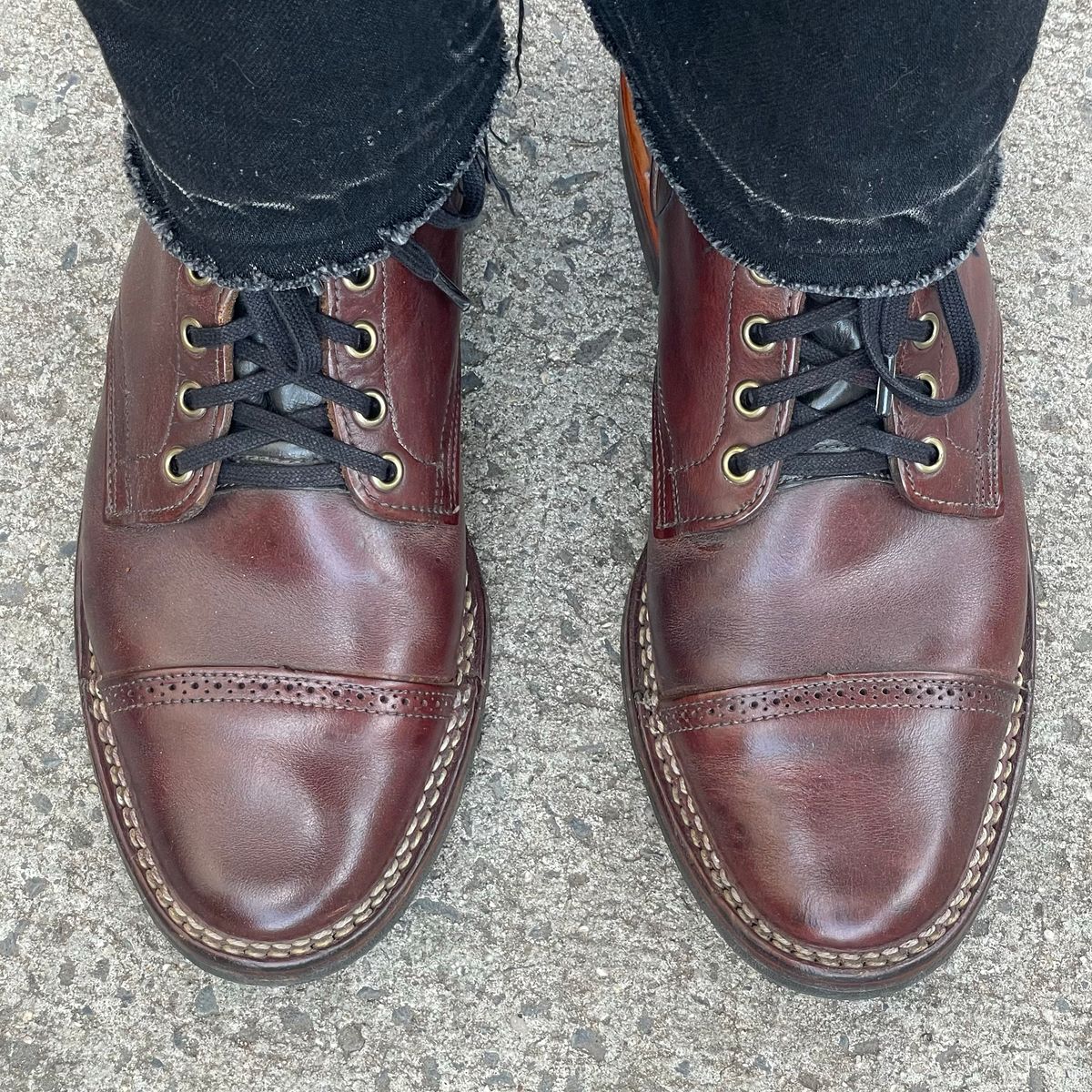 Photo by RemyTwotimes on May 31, 2025 of the Viberg Service Boot BCT in Horween Color 8 Chromexcel.