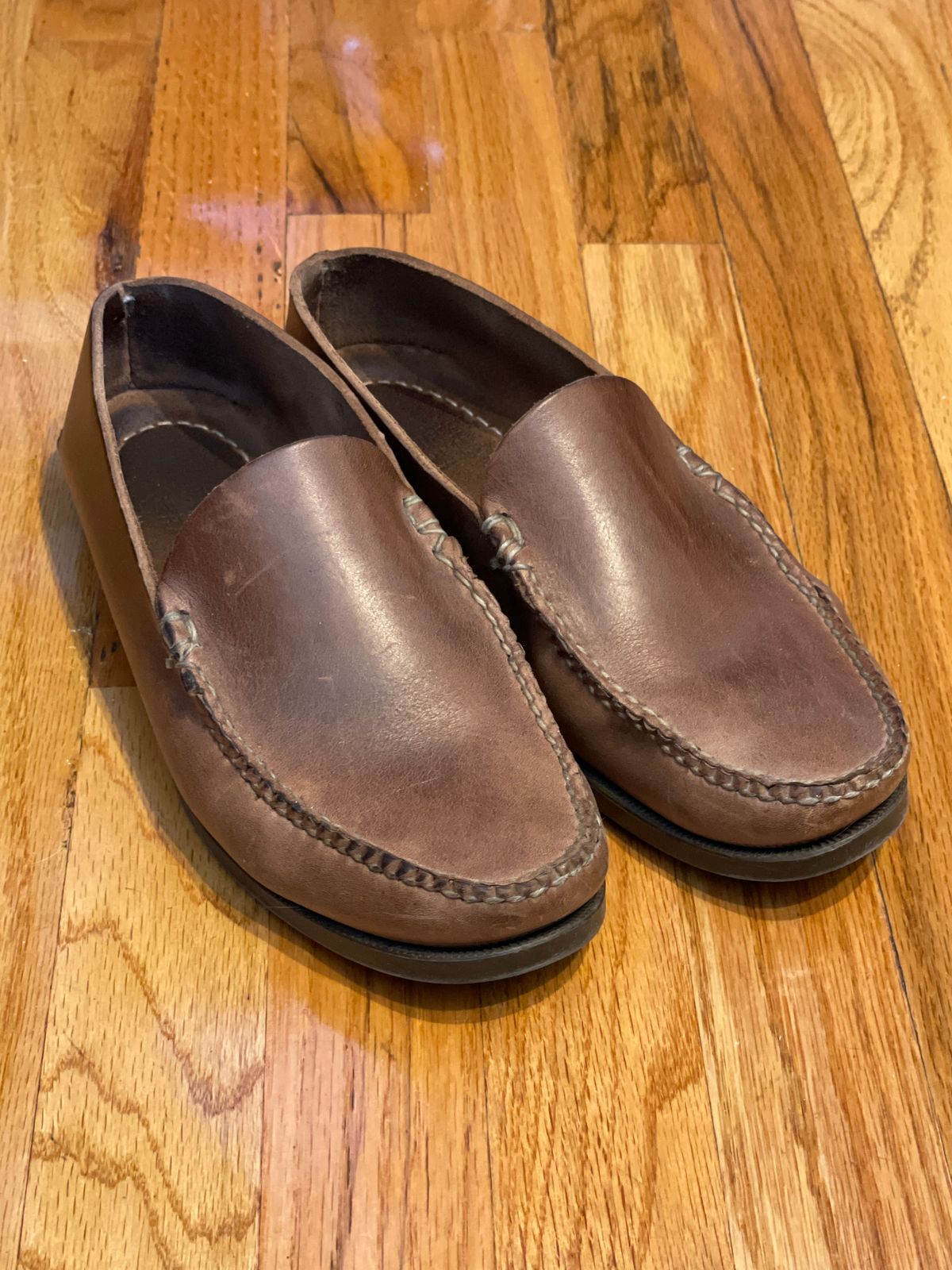 Photo by RemyTwotimes on April 2, 2023 of the Oak Street Bootmakers Slip Moc in Horween Natural Chromexcel.