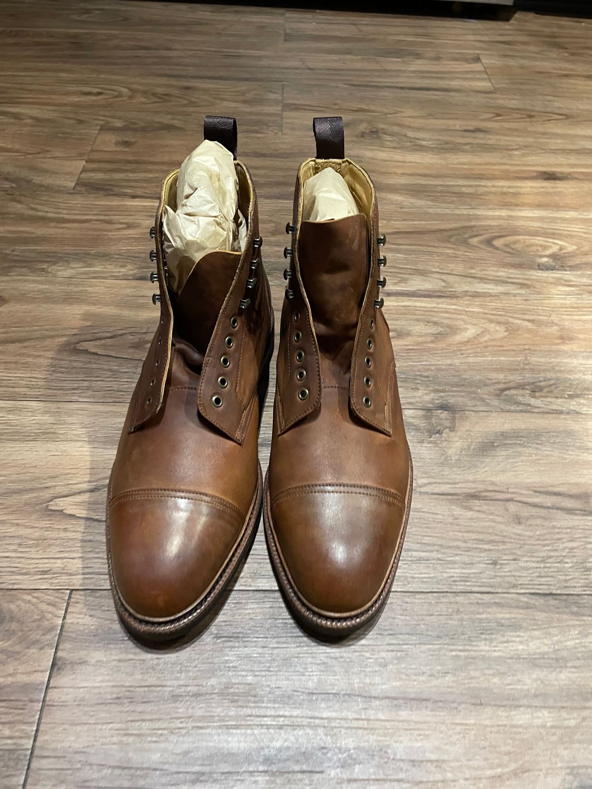 Photo by WalkingToMyWedding on November 1, 2023 of the Meermin Jumper Boot in Tobacco Waxy Shell Cordovan.