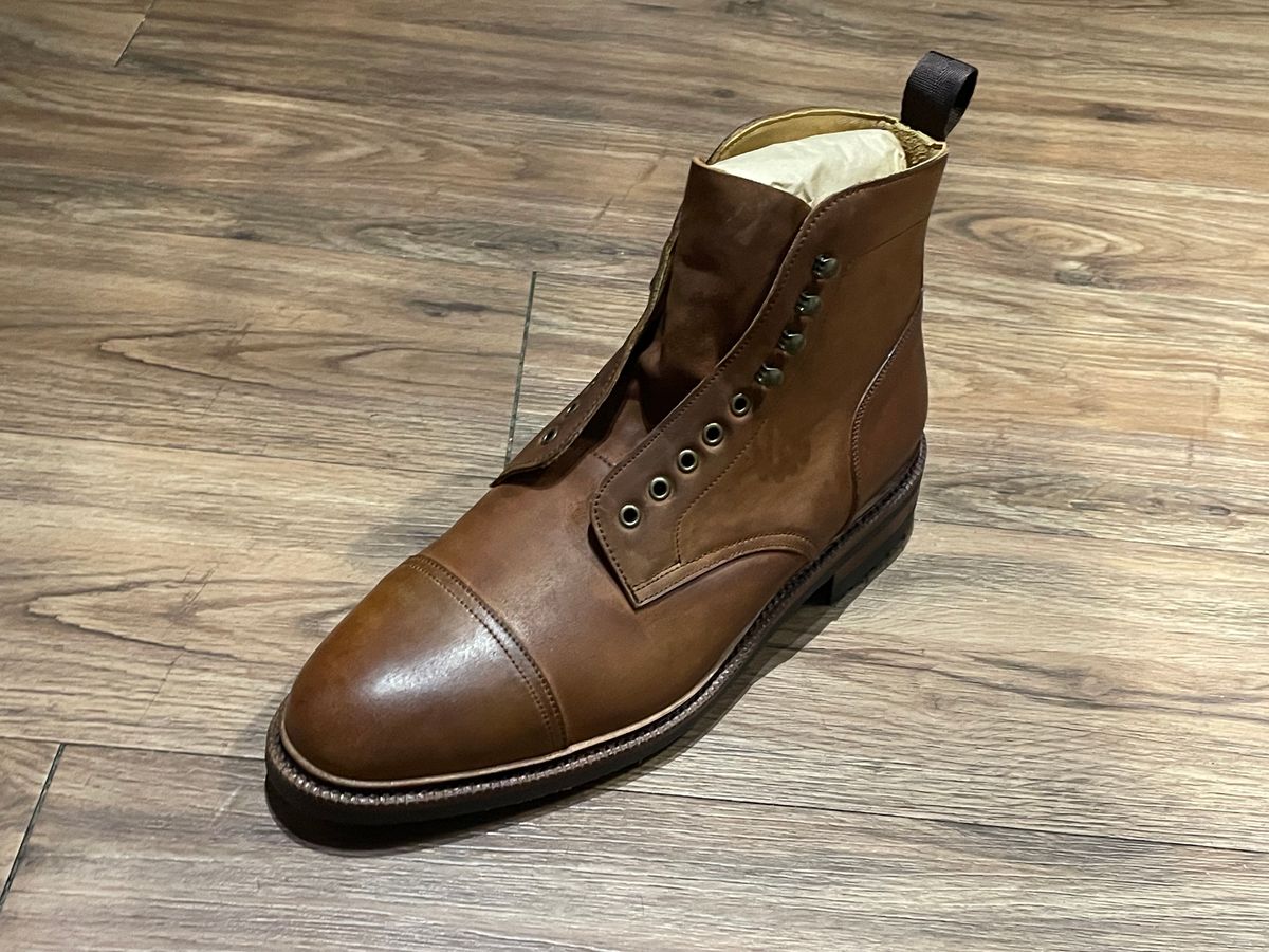 Photo by WalkingToMyWedding on November 1, 2023 of the Meermin Jumper Boot in Tobacco Waxy Shell Cordovan.