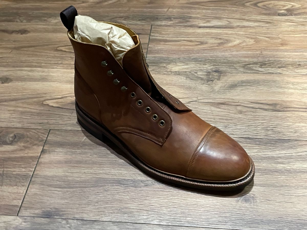 Photo by WalkingToMyWedding on November 1, 2023 of the Meermin Jumper Boot in Tobacco Waxy Shell Cordovan.