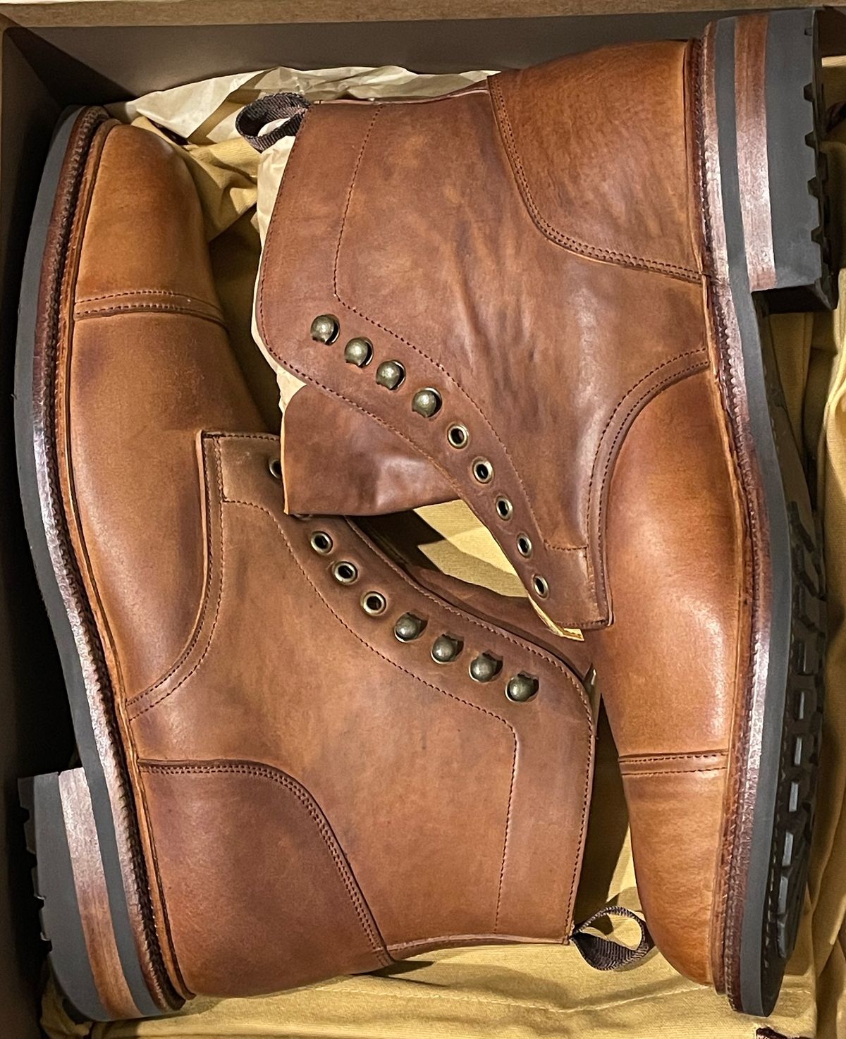 Photo by WalkingToMyWedding on November 1, 2023 of the Meermin Jumper Boot in Tobacco Waxy Shell Cordovan.