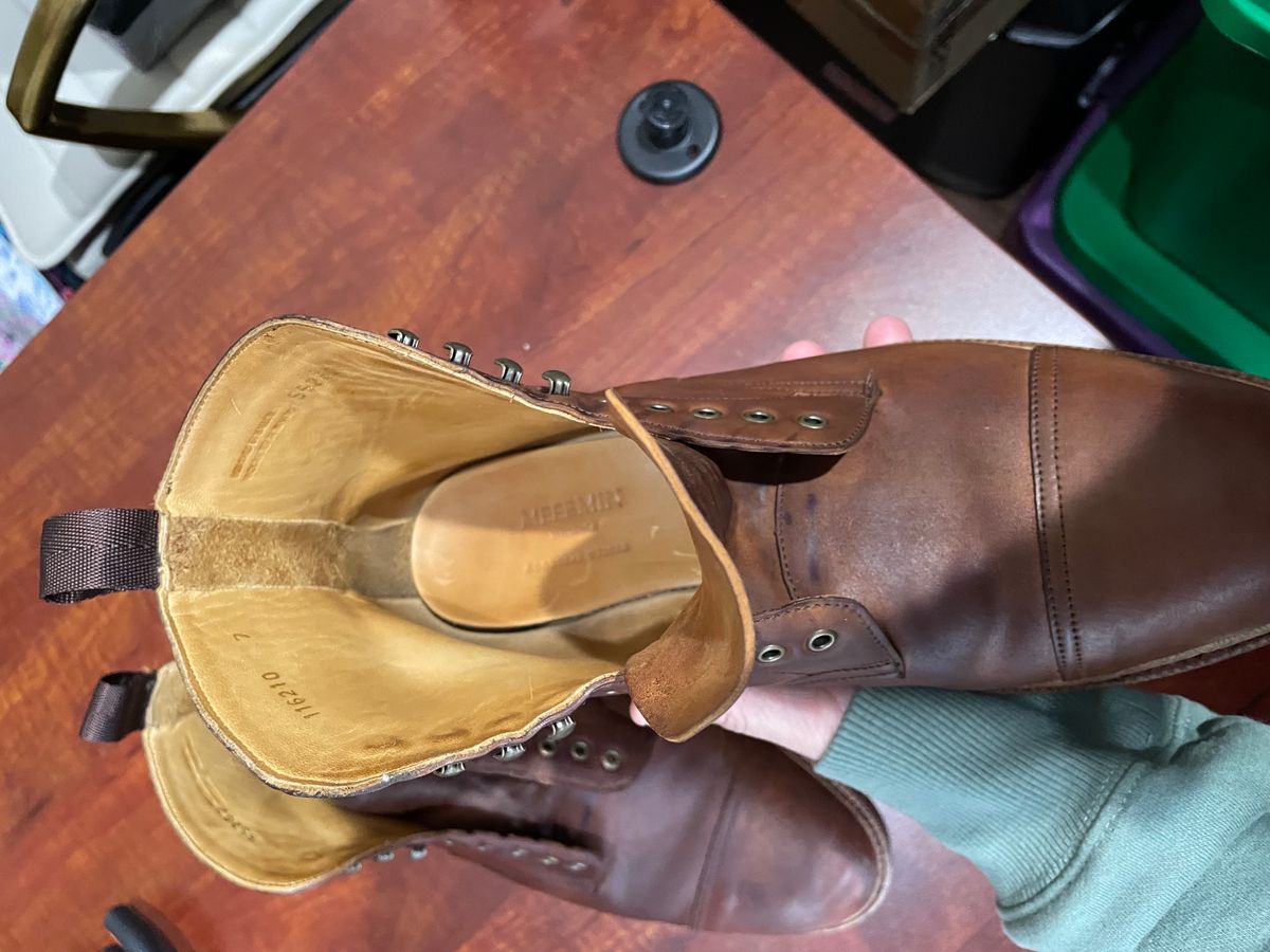 Photo by WalkingToMyWedding on December 1, 2023 of the Meermin Jumper Boot in Tobacco Waxy Shell Cordovan.