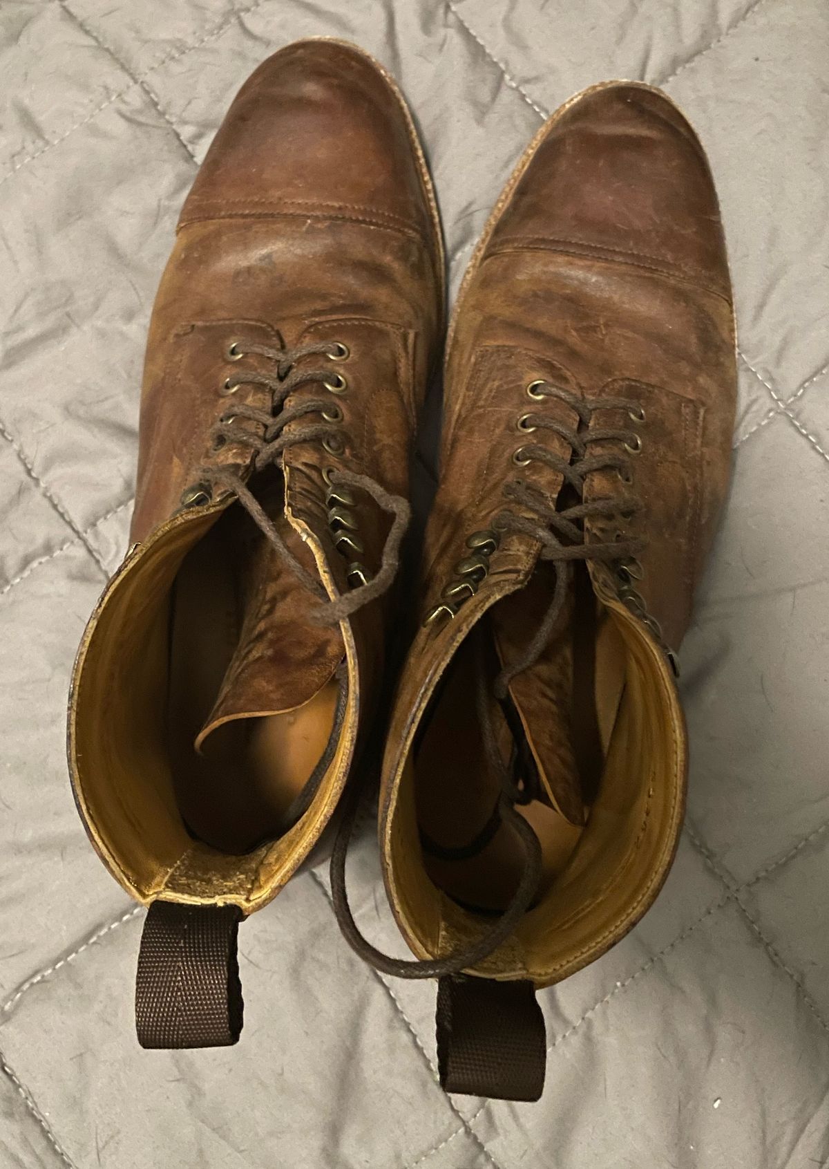 Photo by WalkingToMyWedding on January 6, 2024 of the Meermin Jumper Boot in Tobacco Waxy Shell Cordovan.