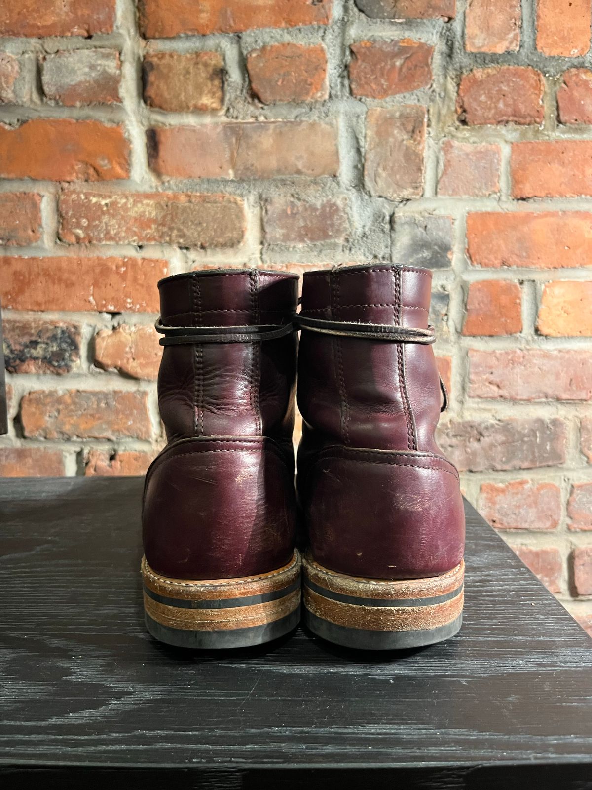 Photo by BigDogSaysBark on November 5, 2022 of the Oak Street Bootmakers Trench Boot in Horween Color 8 Chromexcel.