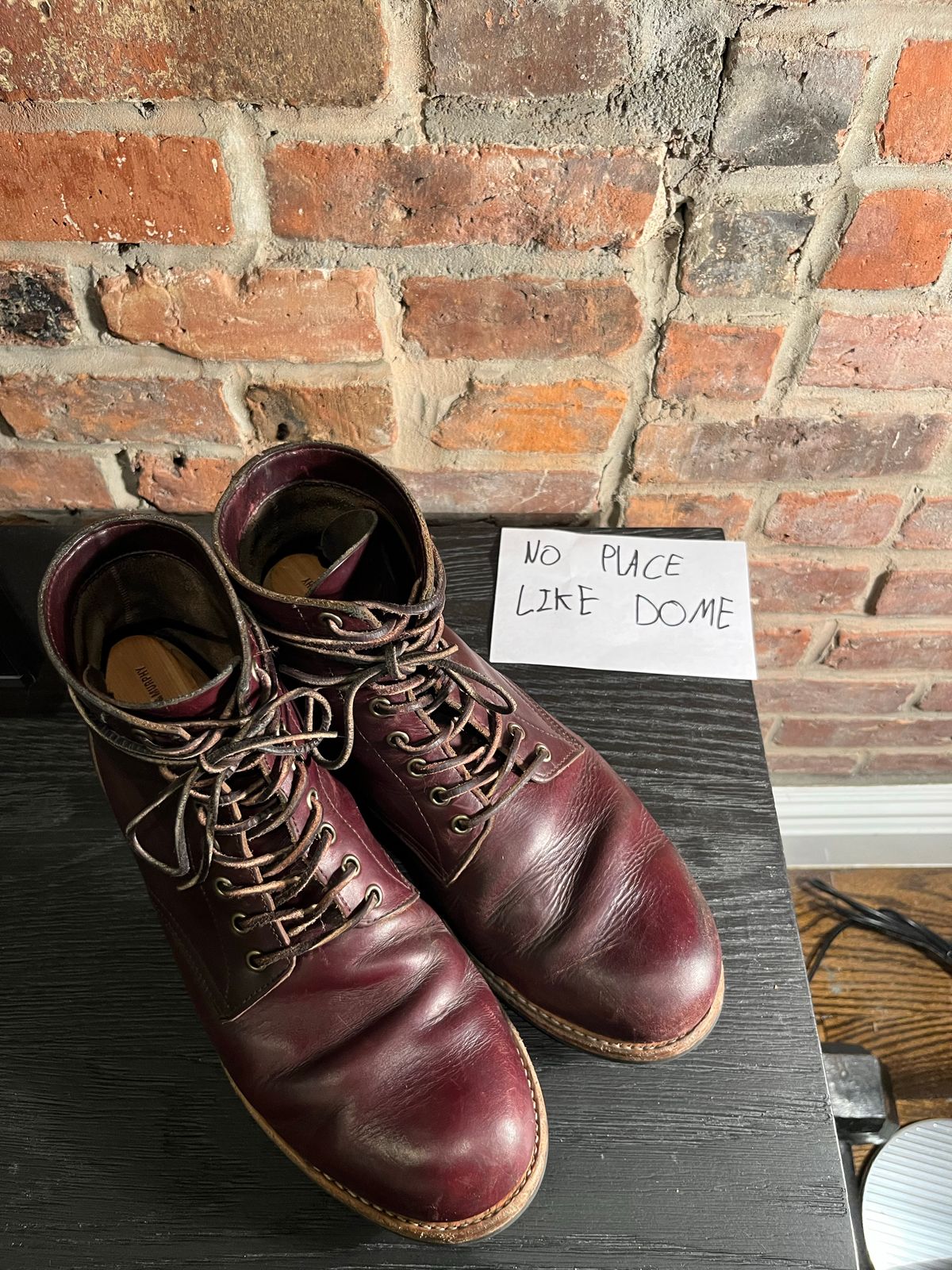 Photo by BigDogSaysBark on November 5, 2022 of the Oak Street Bootmakers Trench Boot in Horween Color 8 Chromexcel.