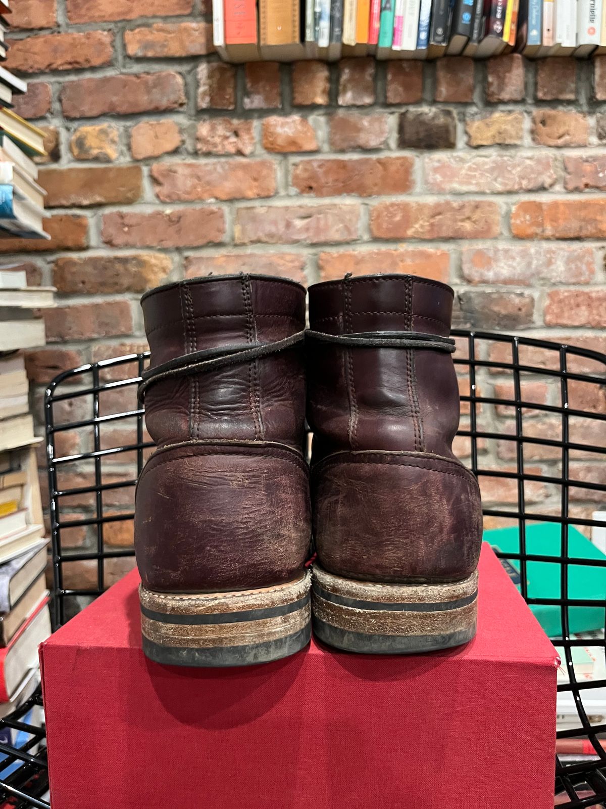 Photo by BigDogSaysBark on December 6, 2022 of the Oak Street Bootmakers Trench Boot in Horween Color 8 Chromexcel.