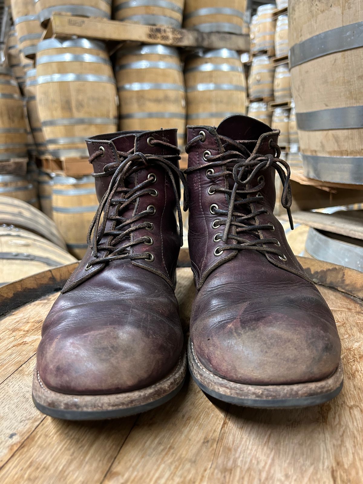 Photo by BigDogSaysBark on April 6, 2023 of the Oak Street Bootmakers Trench Boot in Horween Color 8 Chromexcel.