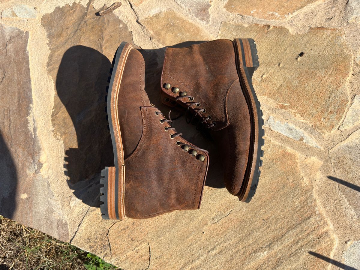 Photo by Aggie_eng on October 3, 2022 of the Parkhurst The Niagara in C.F. Stead Wheatbuck Waxy Commander Suede.