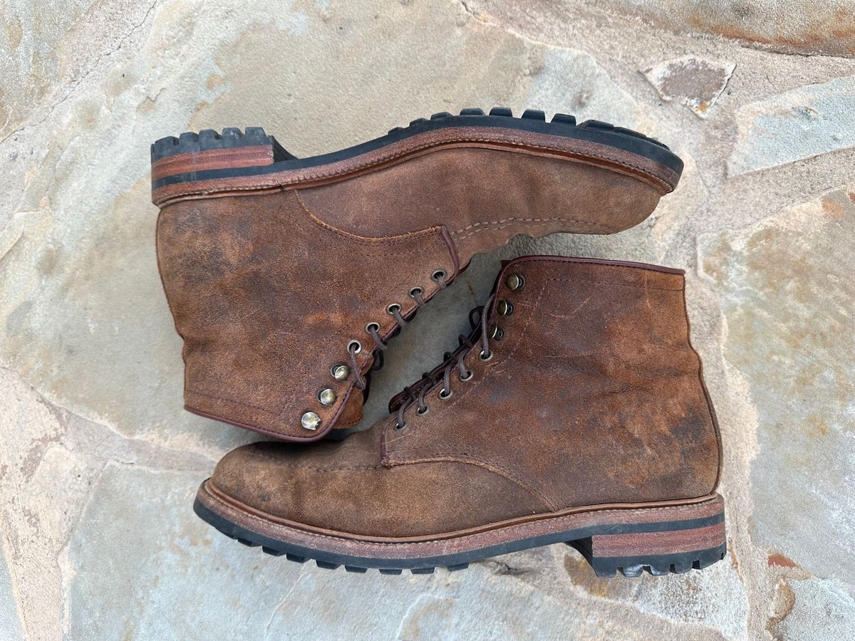 Photo by Aggie_eng on January 3, 2023 of the Parkhurst The Niagara in C.F. Stead Wheatbuck Waxy Commander Suede.