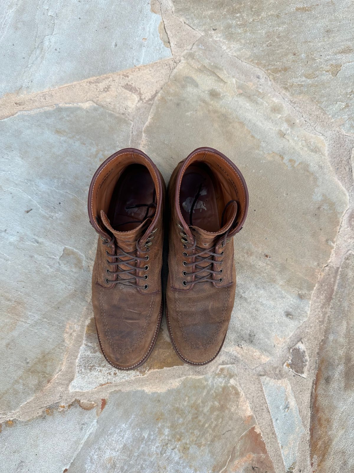 Photo by Aggie_eng on January 3, 2023 of the Parkhurst The Niagara in C.F. Stead Wheatbuck Waxy Commander Suede.