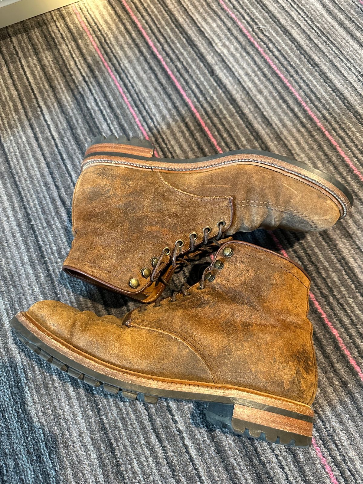 Photo by Aggie_eng on February 4, 2023 of the Parkhurst The Niagara in C.F. Stead Wheatbuck Waxy Commander Suede.