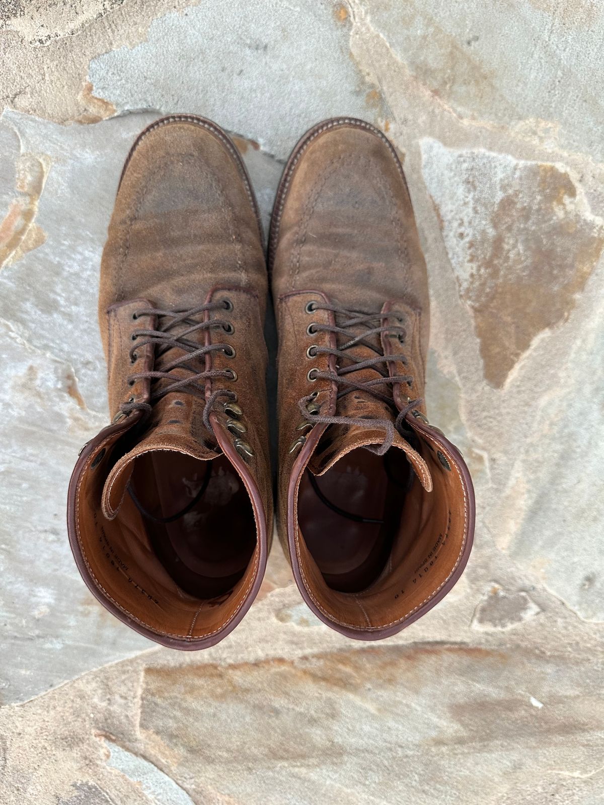 Photo by Aggie_eng on March 6, 2023 of the Parkhurst The Niagara in C.F. Stead Wheatbuck Waxy Commander Suede.