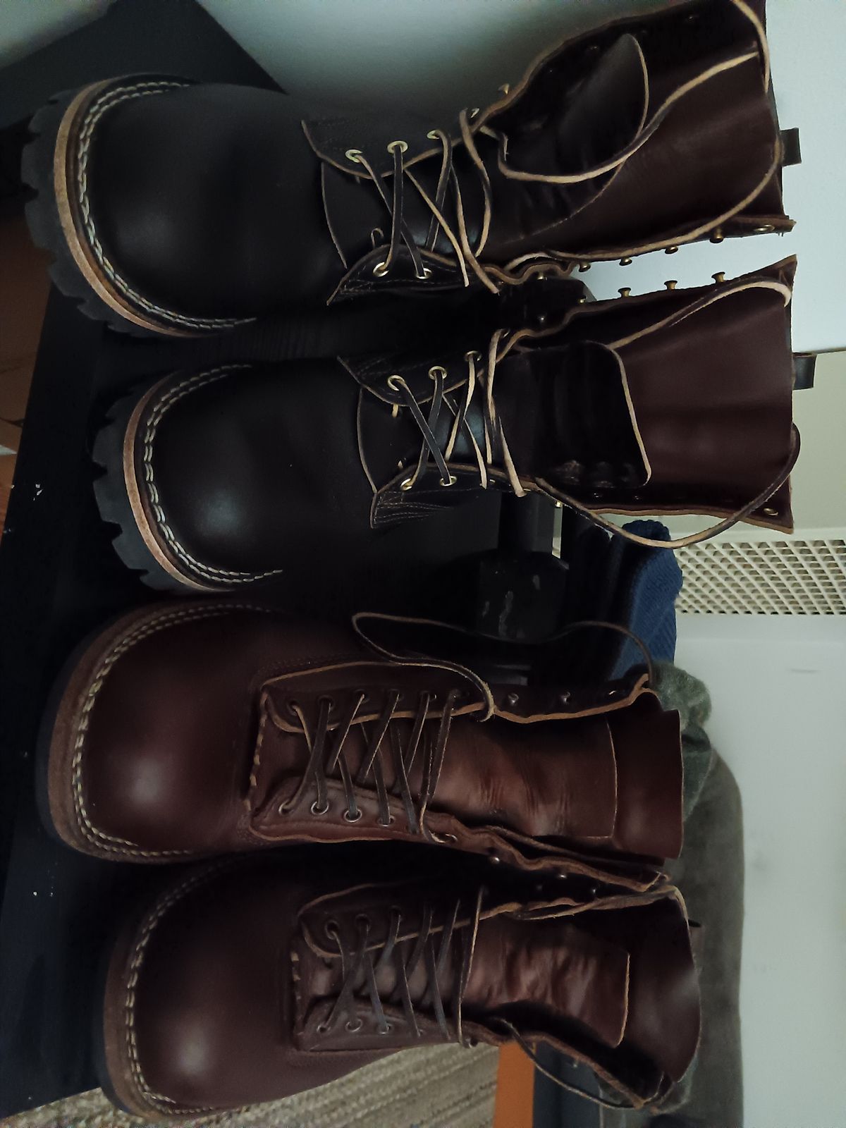 Photo by BobberD on September 17, 2023 of the Nicks Overlander in Horween Brown Waxed Flesh.