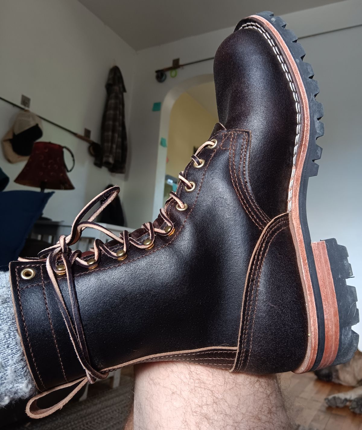 Photo by BobberD on September 17, 2023 of the Nicks Overlander in Horween Brown Waxed Flesh.