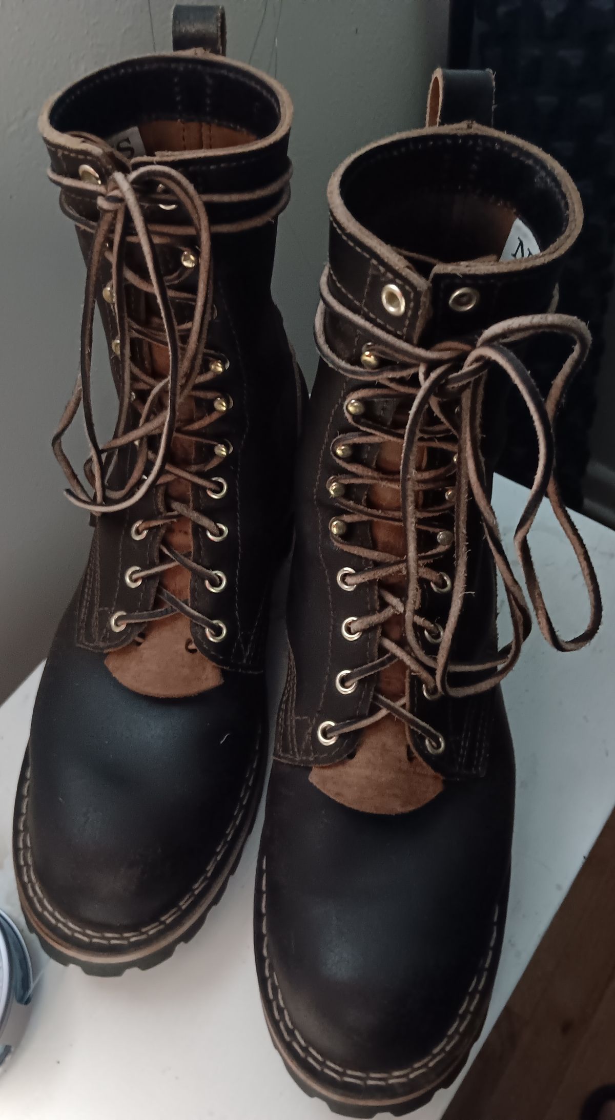 Photo by BobberD on October 2, 2023 of the Nicks Overlander in Horween Brown Waxed Flesh.