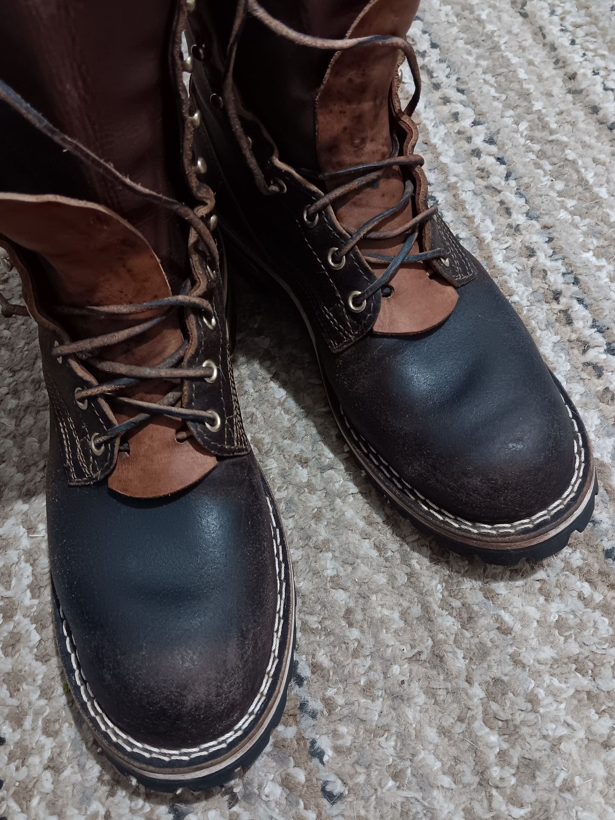 Photo by BobberD on October 12, 2023 of the Nicks Overlander in Horween Brown Waxed Flesh.