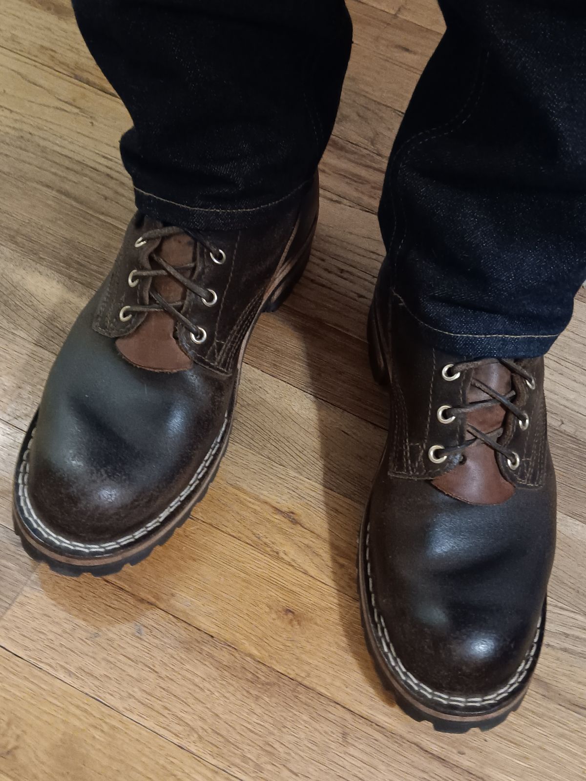 Photo by BobberD on November 25, 2023 of the Nicks Overlander in Horween Brown Waxed Flesh.
