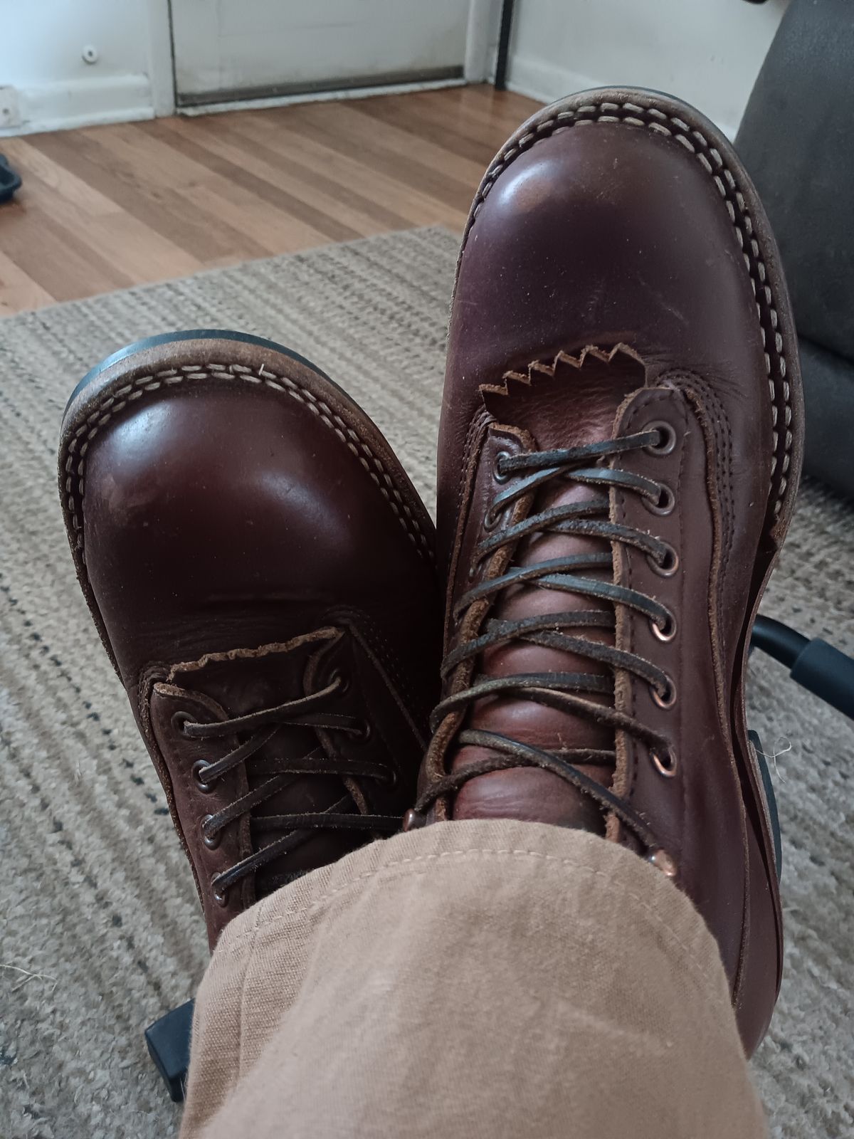 Photo by BobberD on February 6, 2024 of the White's 350 Cutter in Seidel British Tan Double Shot.