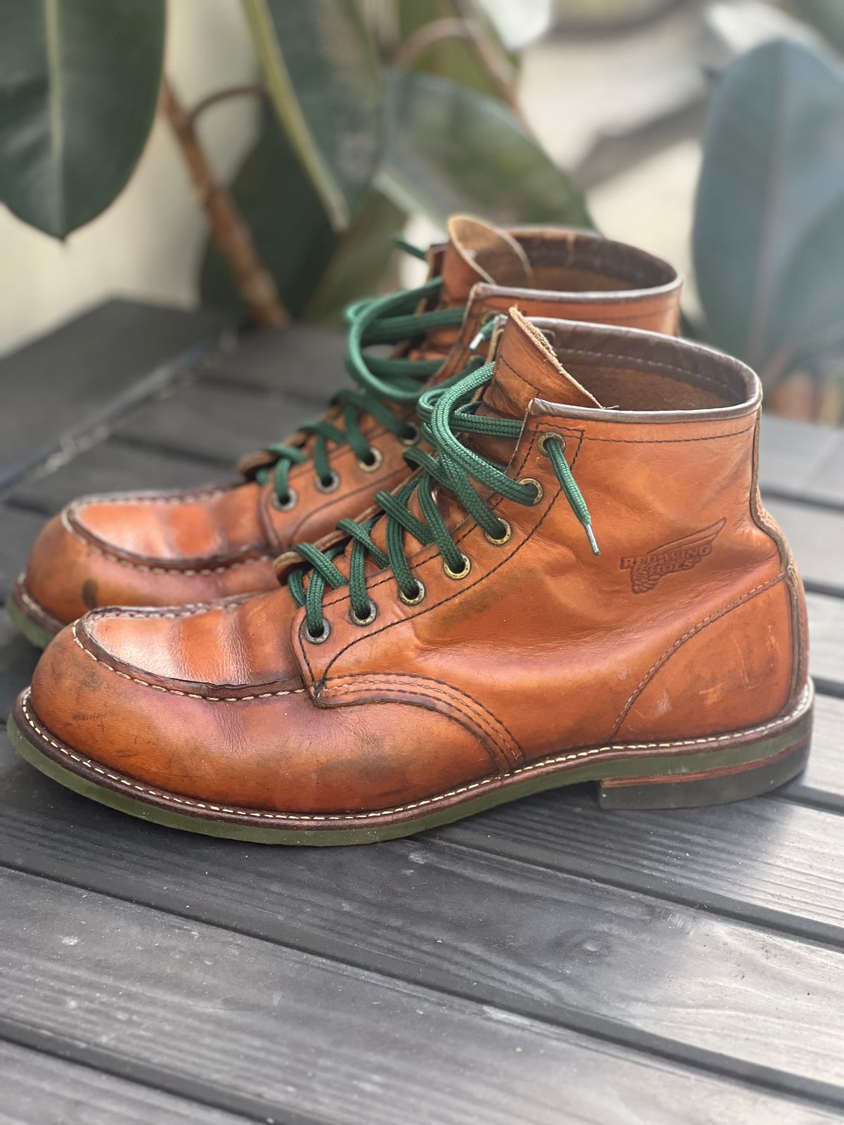 Photo by dosx on November 28, 2024 of the Red Wing 6-Inch Classic Moc in Unknown Leather.