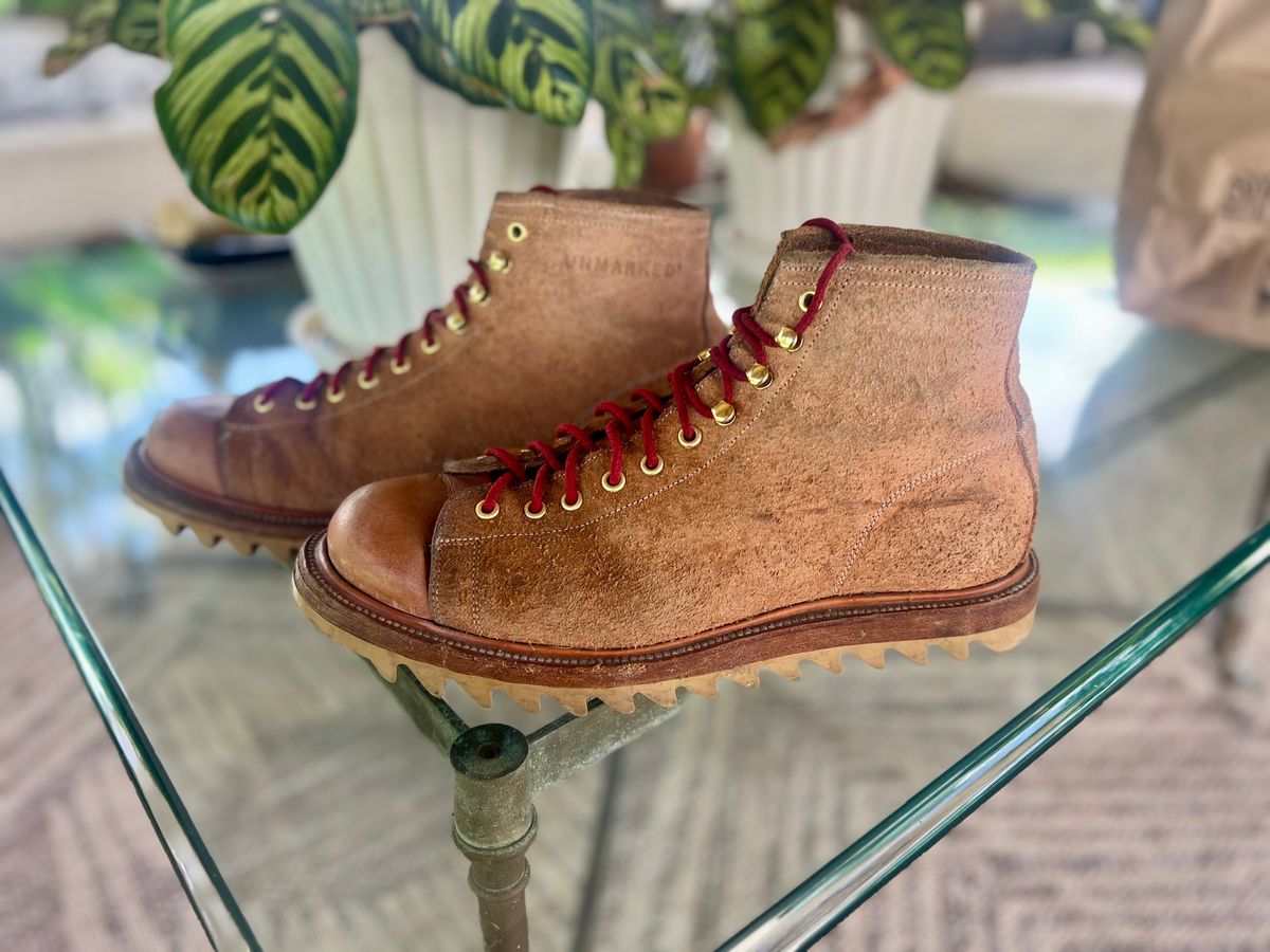 Photo by dosx on May 1, 2025 of the Unmarked Archie Boots in Unknown Natural Veg Tan.